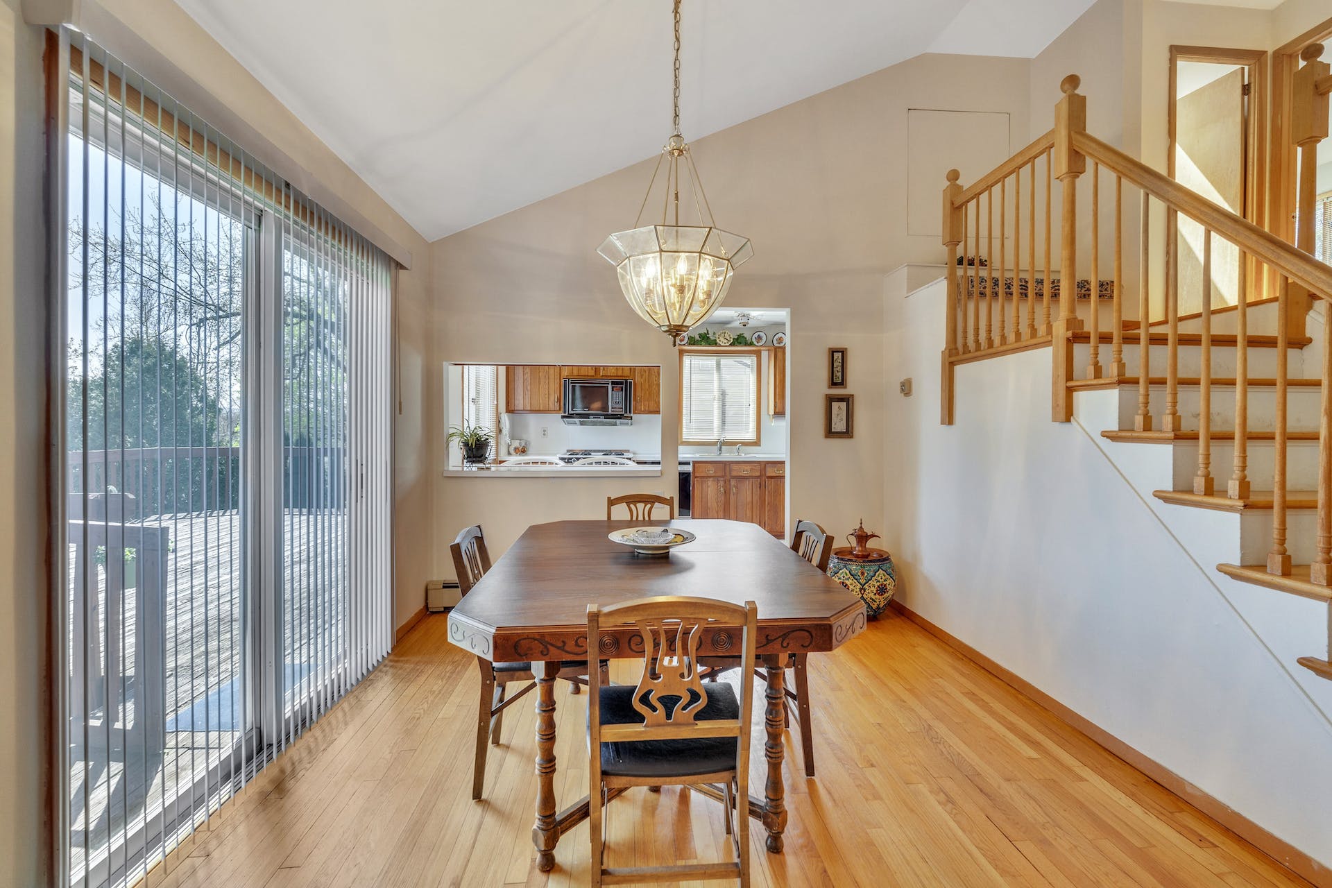 409 West Avenue 