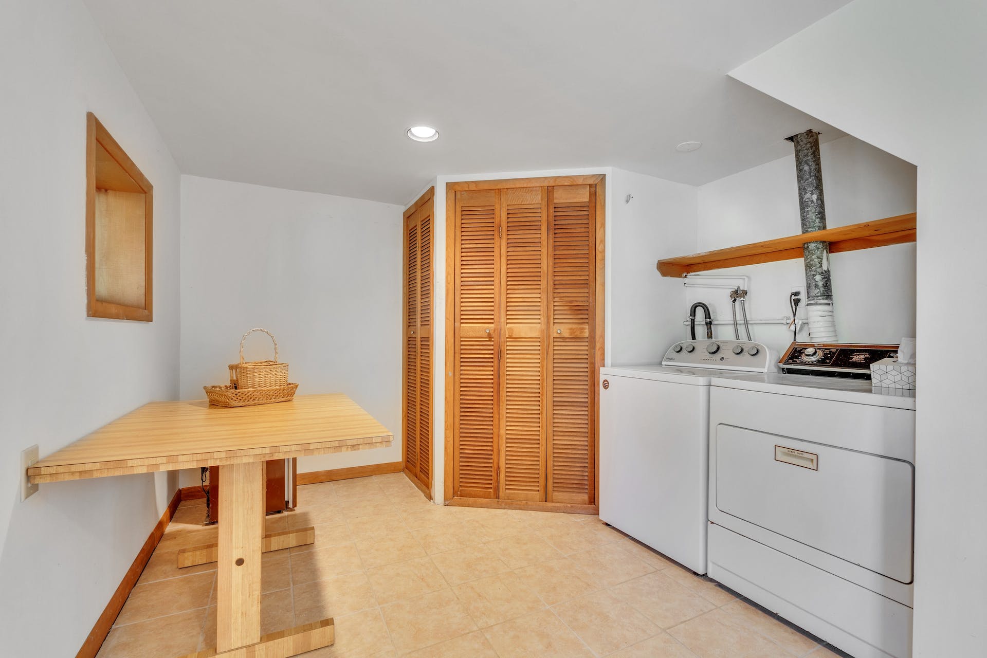 409 West Avenue 