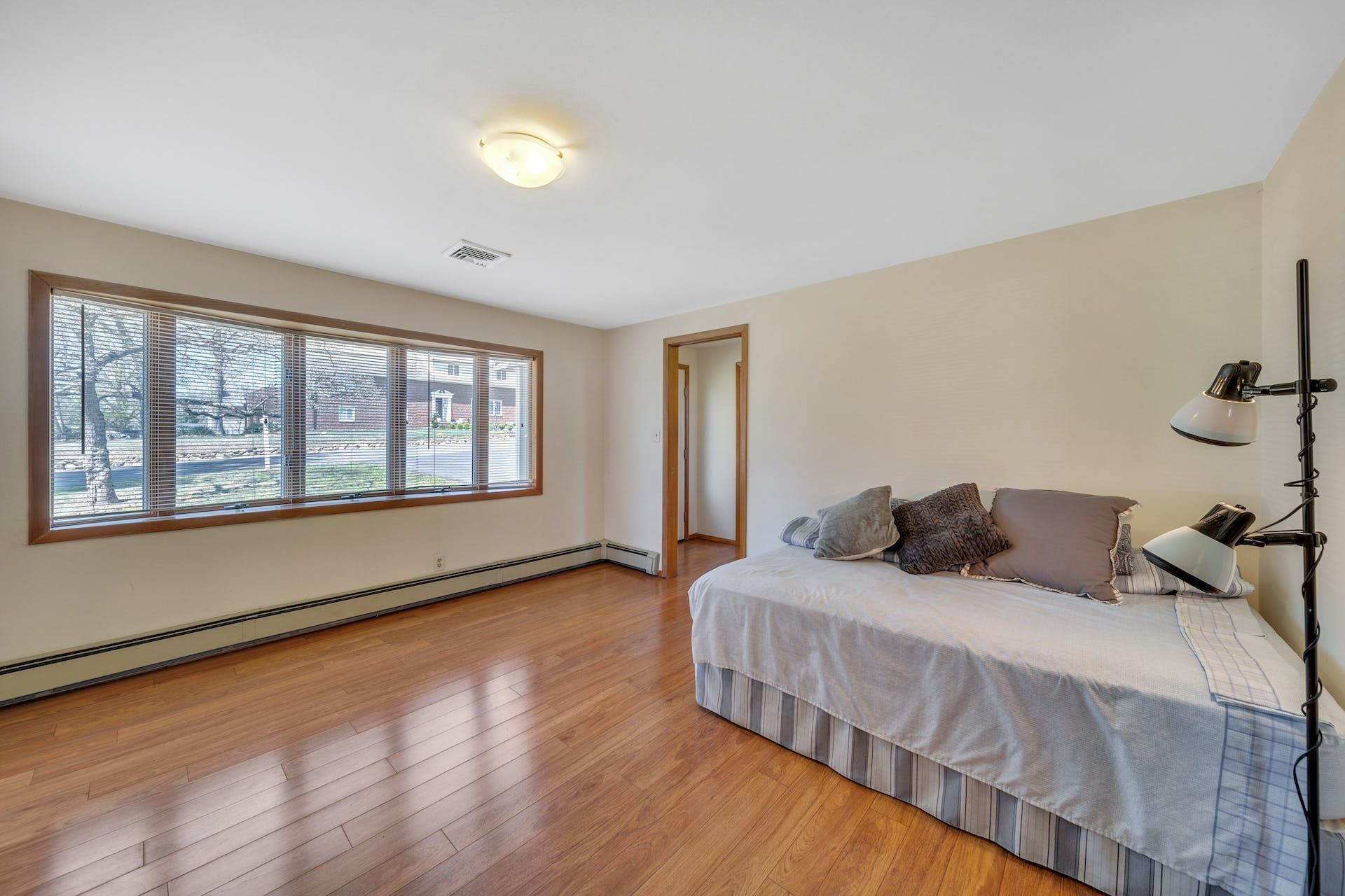 409 West Avenue 