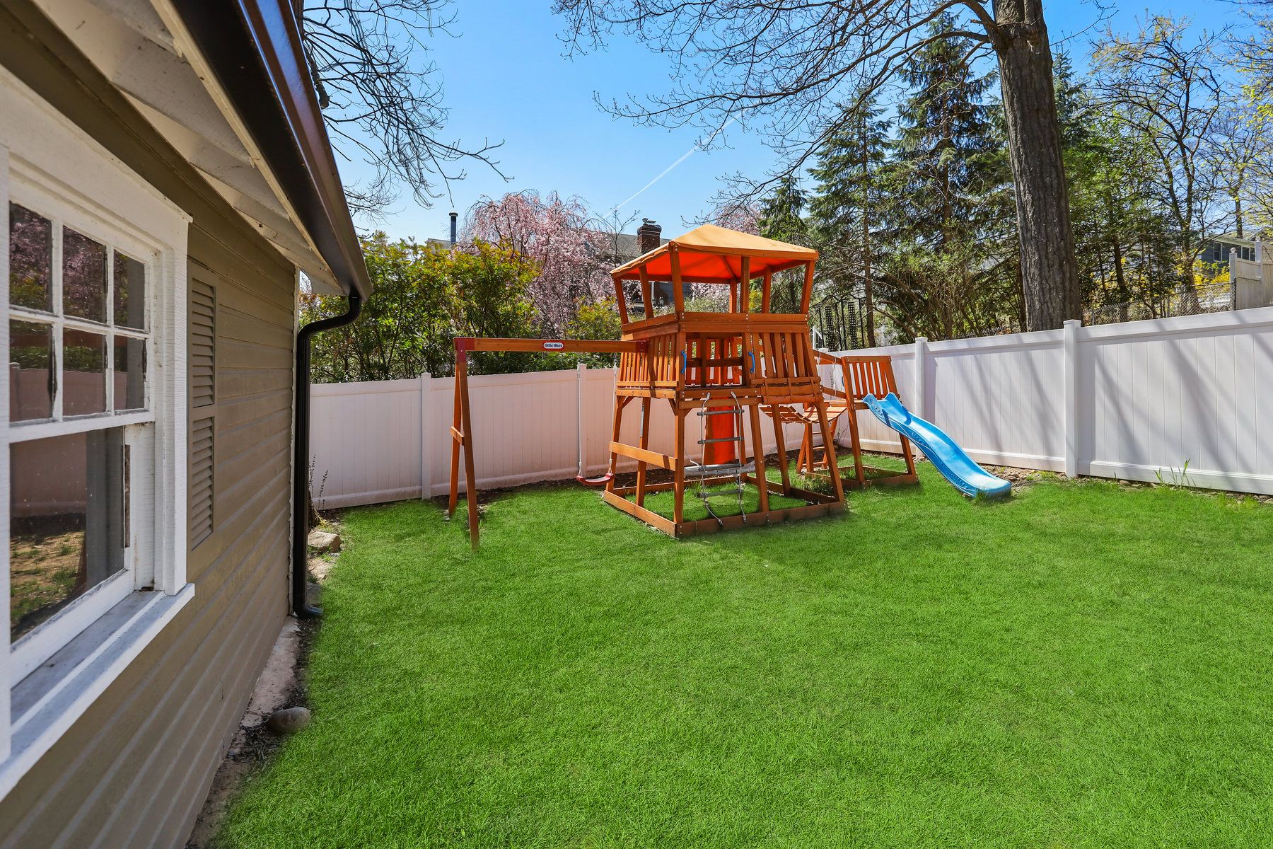 77 Hillside Avenue 