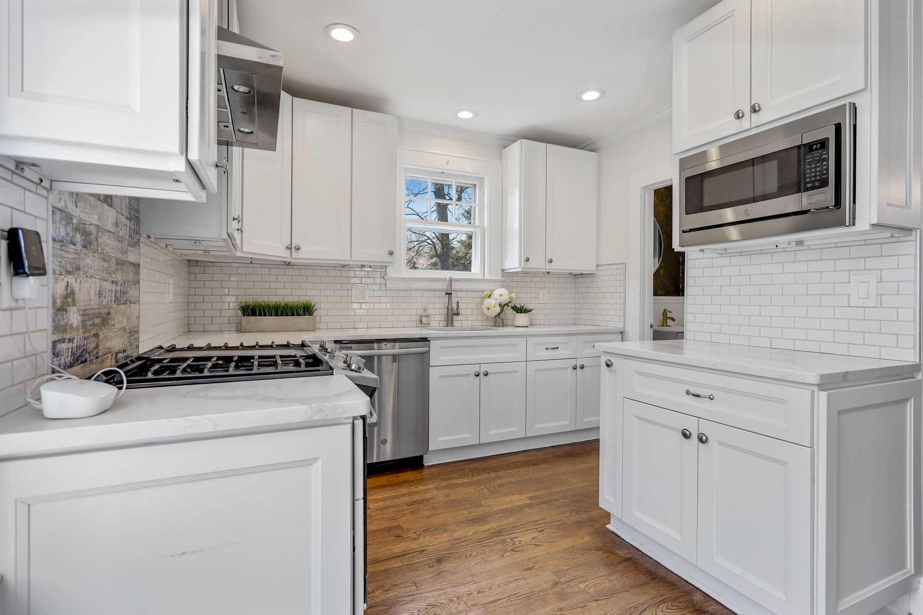 77 Hillside Avenue 
