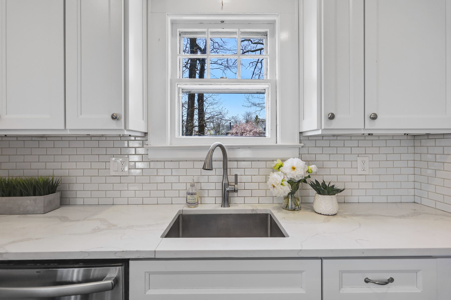 77 Hillside Avenue 