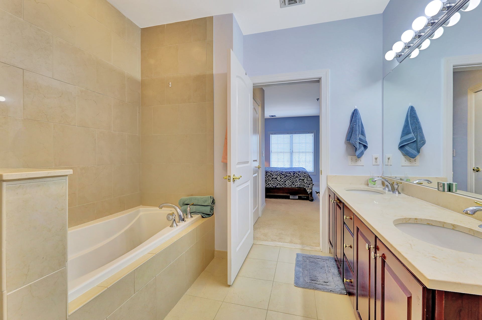 2214 Windsor Park Court 