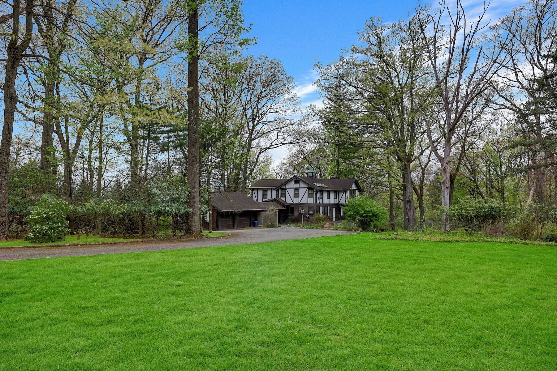 27 Warren Lane 