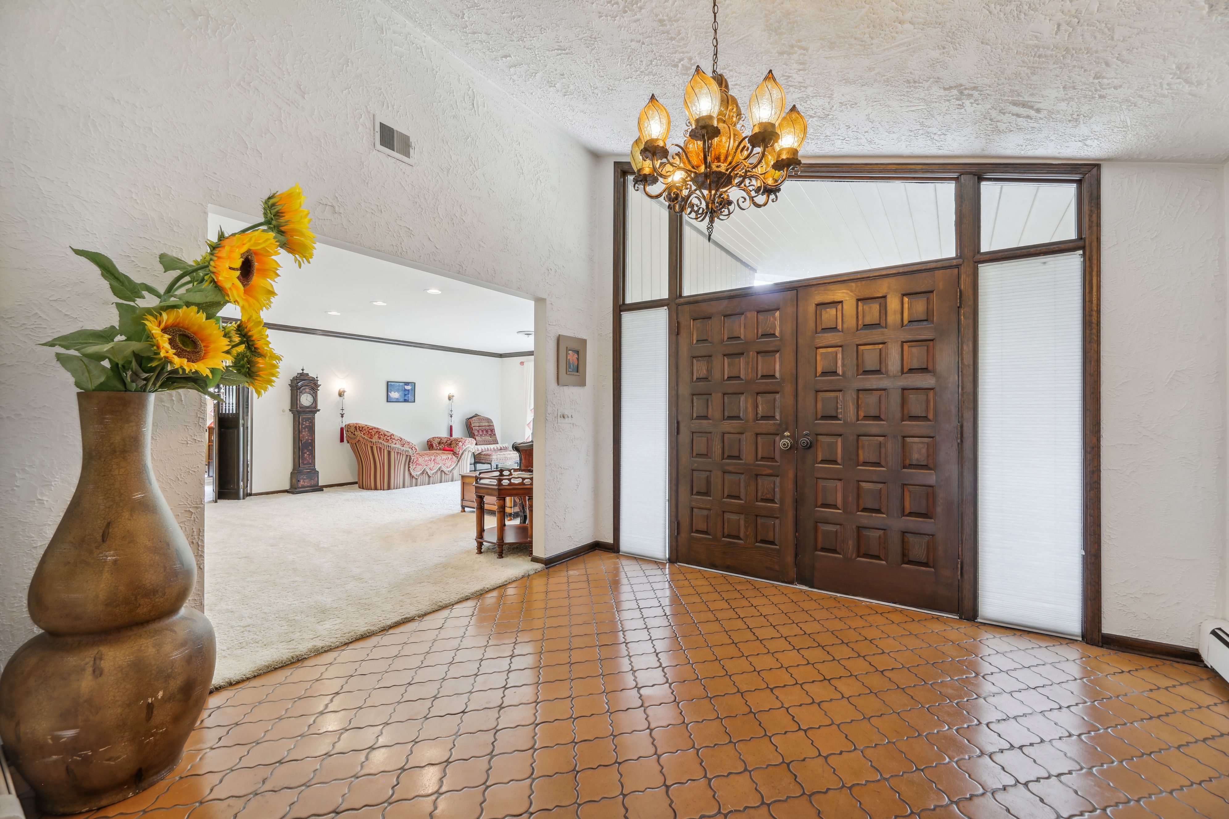 11 Deertrail Road 