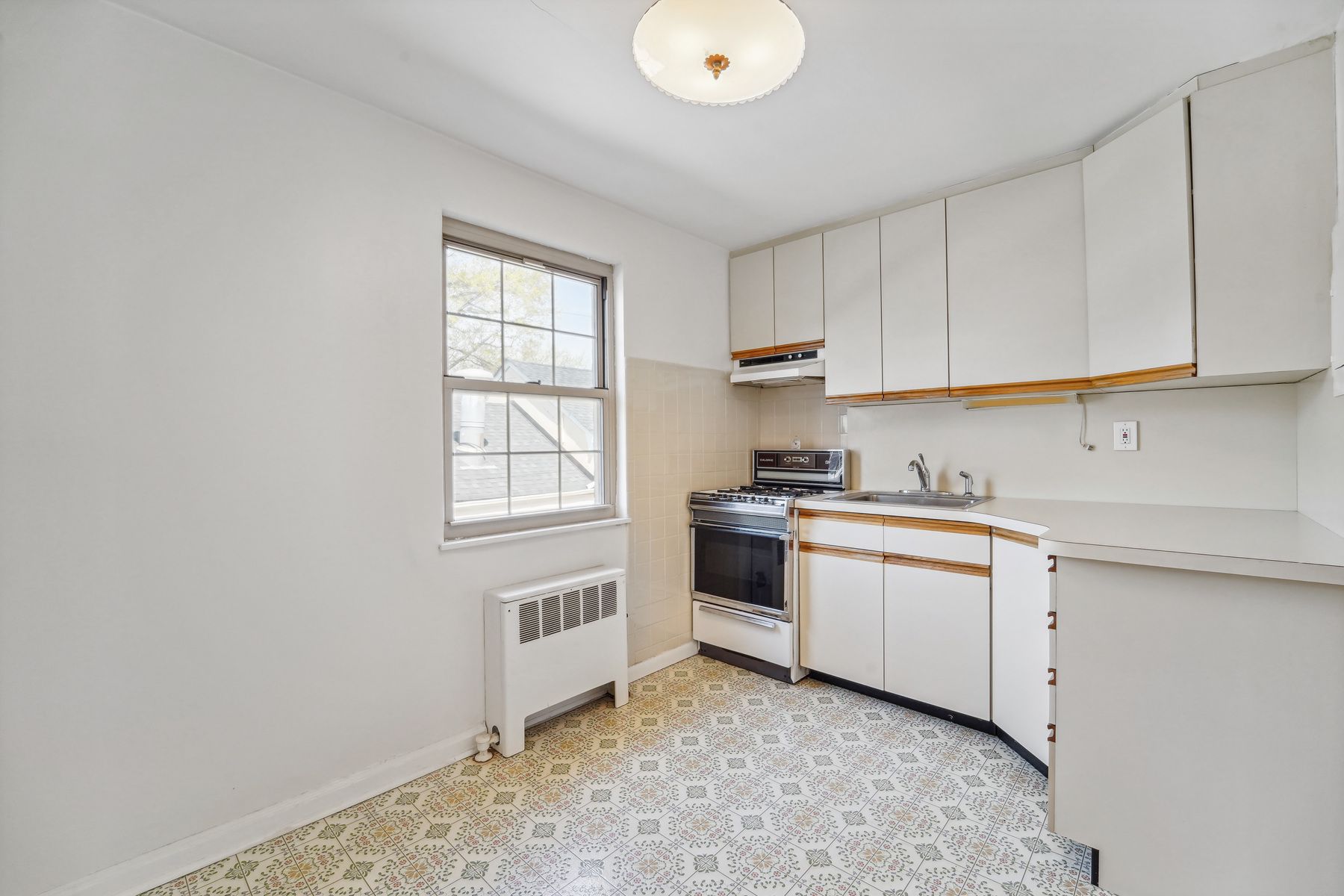 1255 Anderson Avenue, #11 