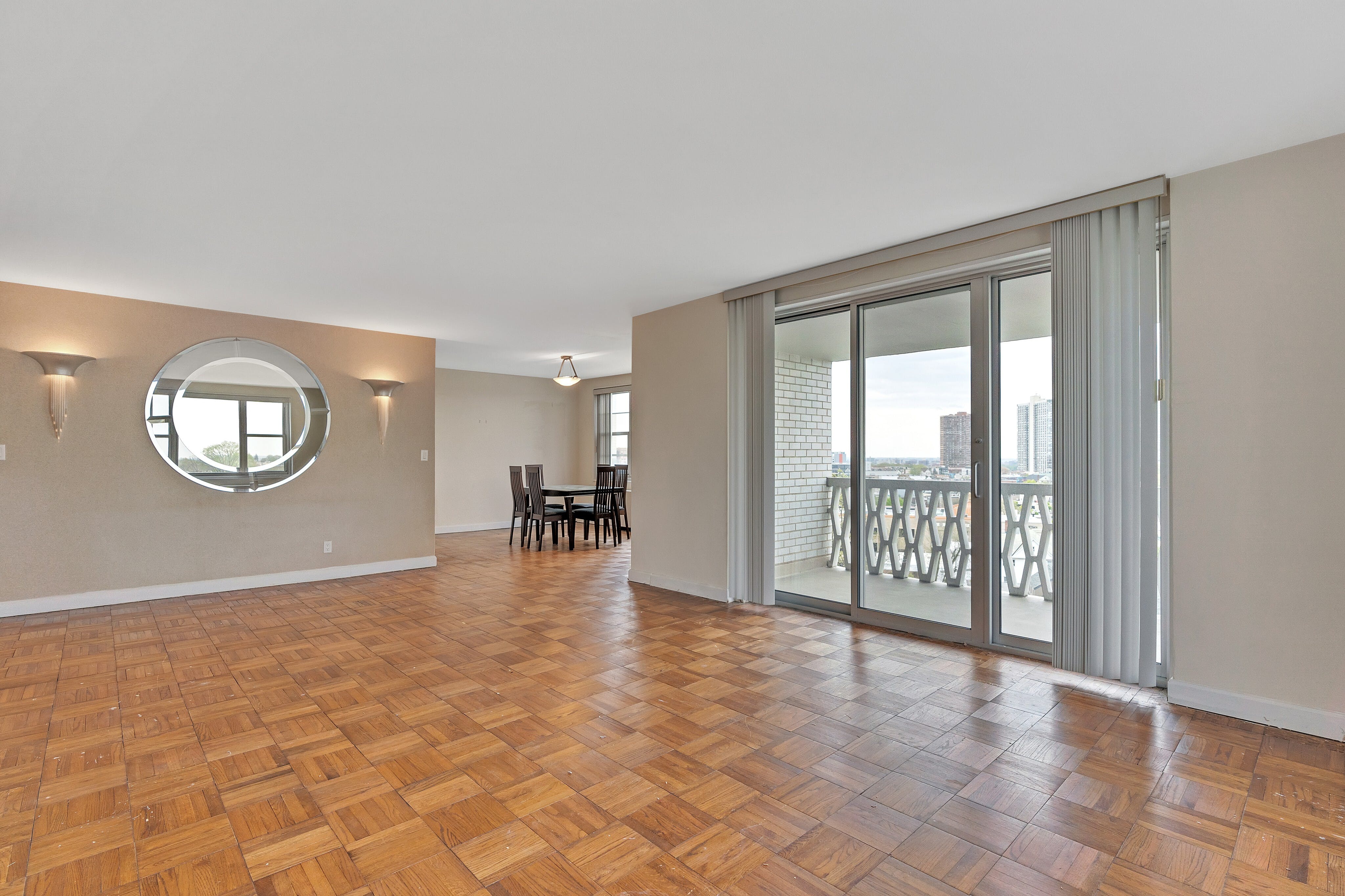 2000 Linwood Avenue Unit# 8W
