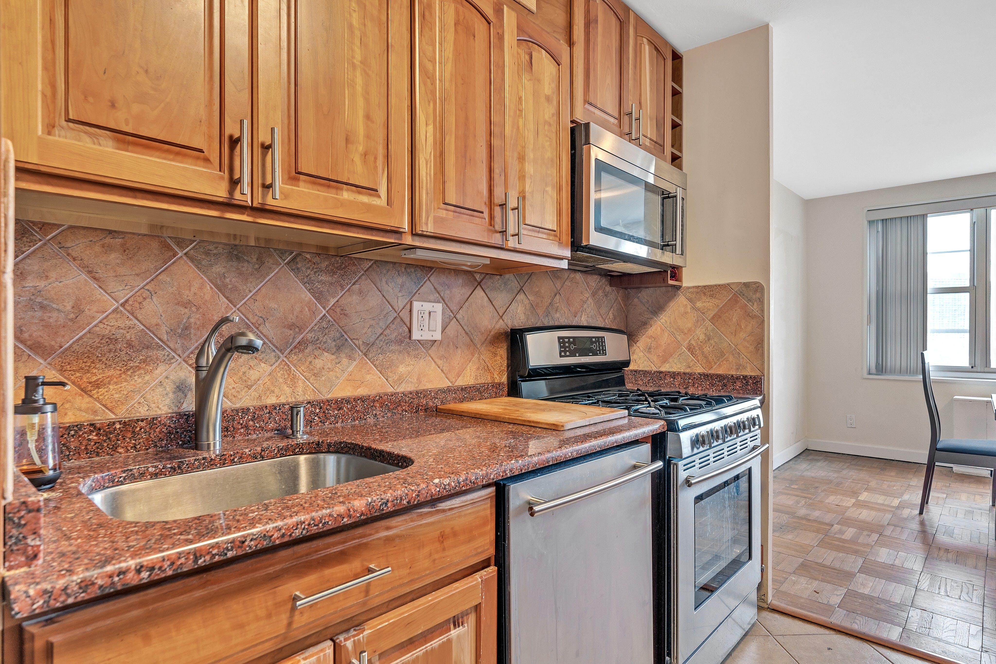 2000 Linwood Avenue Unit# 8W