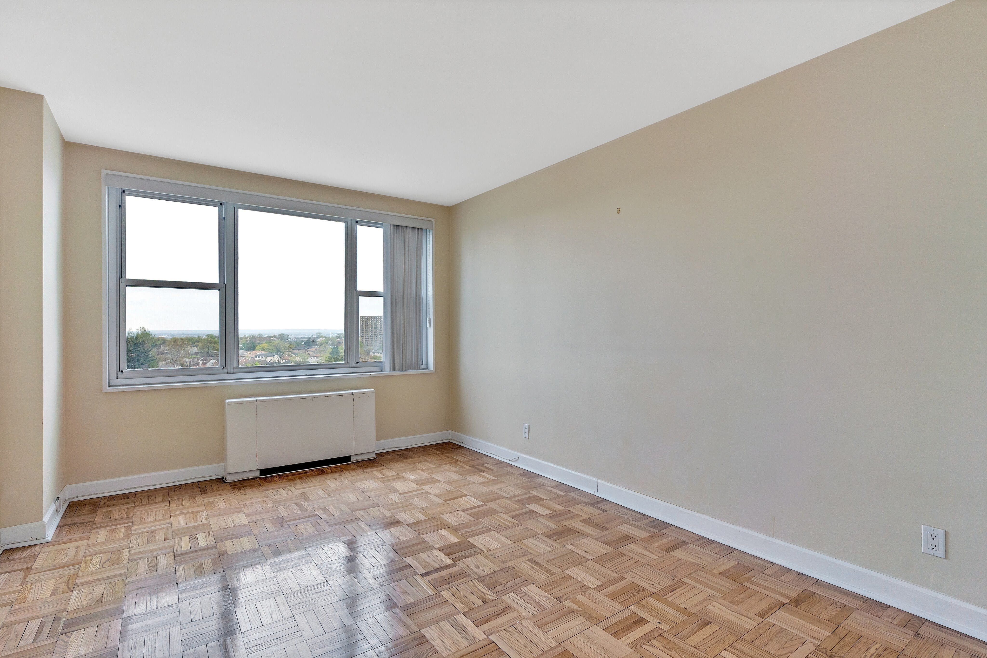 2000 Linwood Avenue Unit# 8W