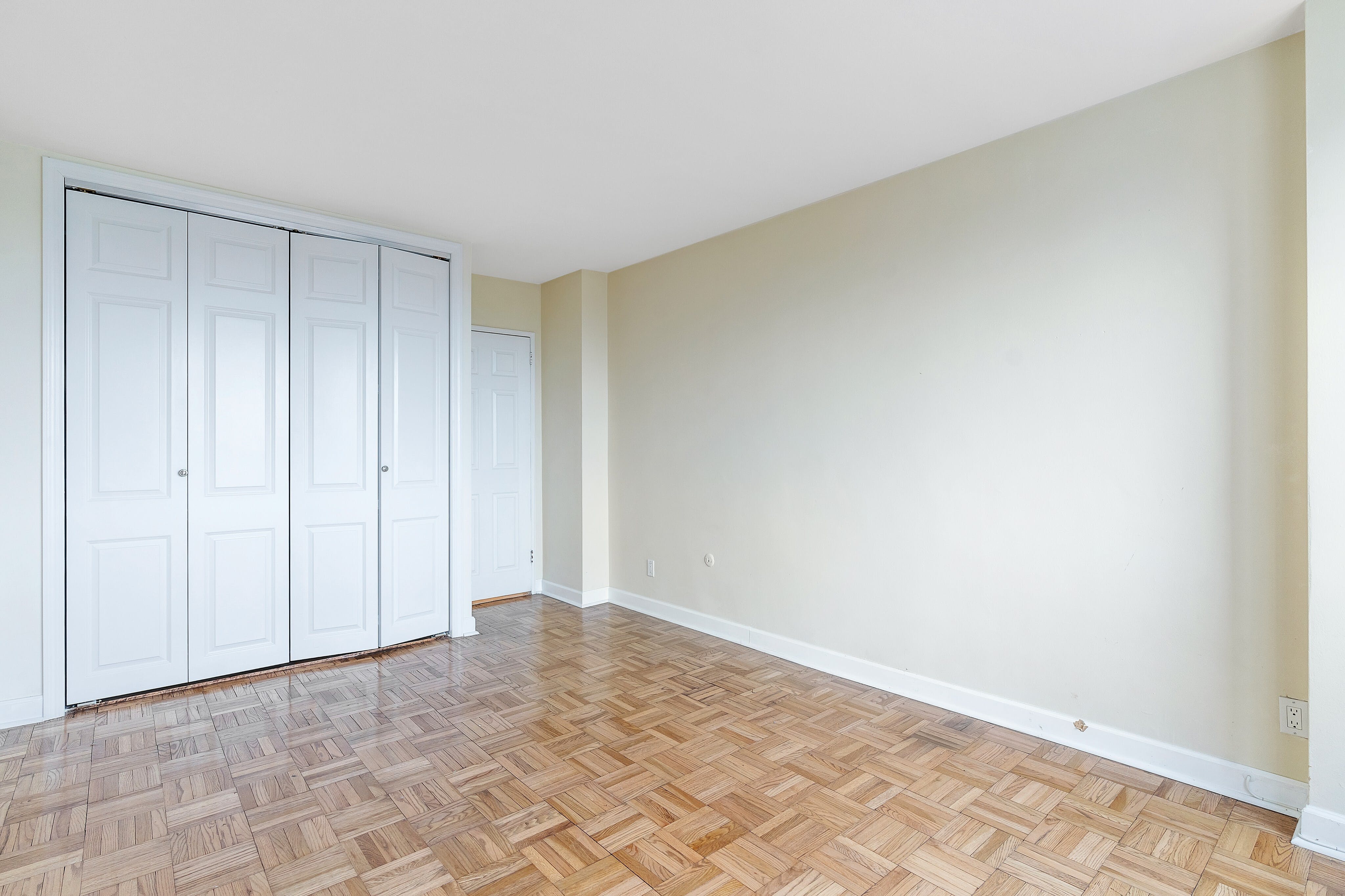 2000 Linwood Avenue Unit# 8W