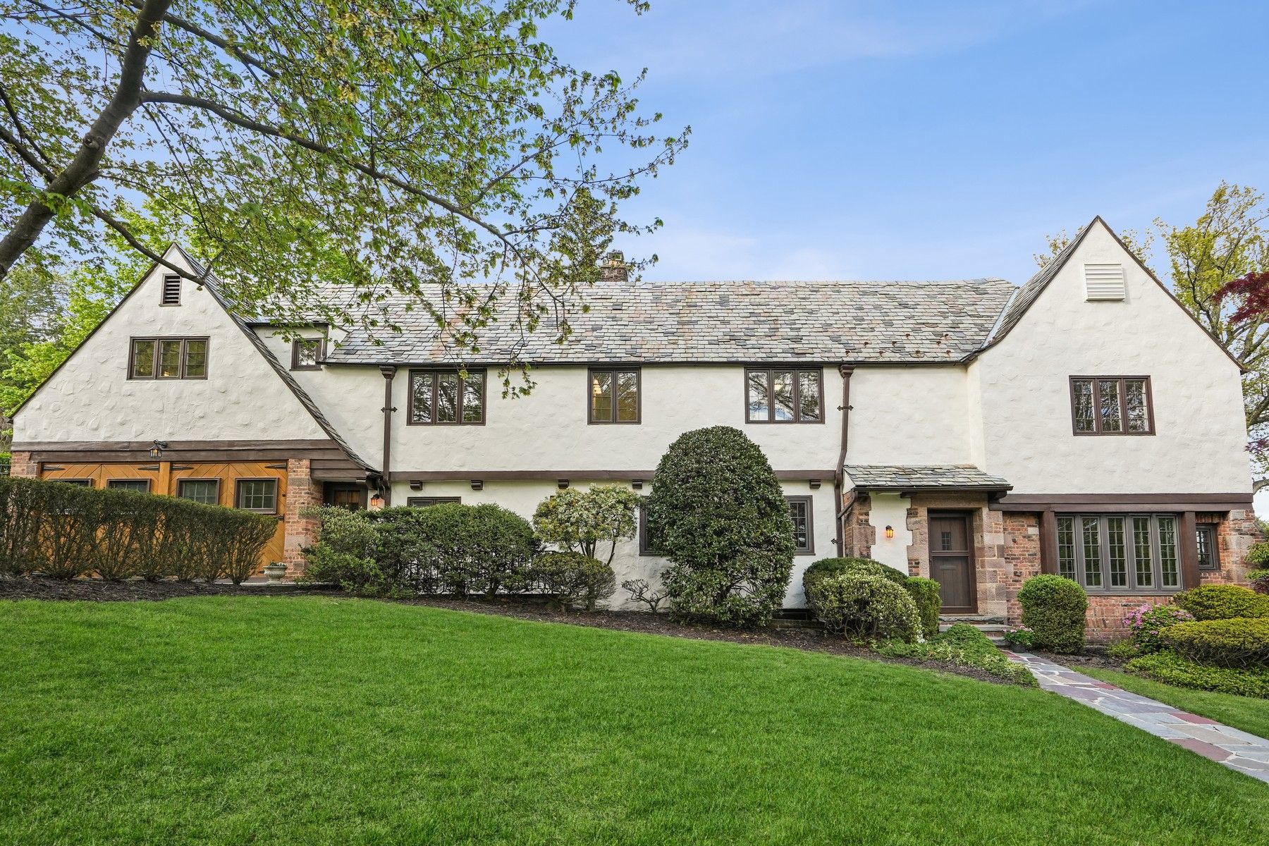 164 South Mountain Avenue 
