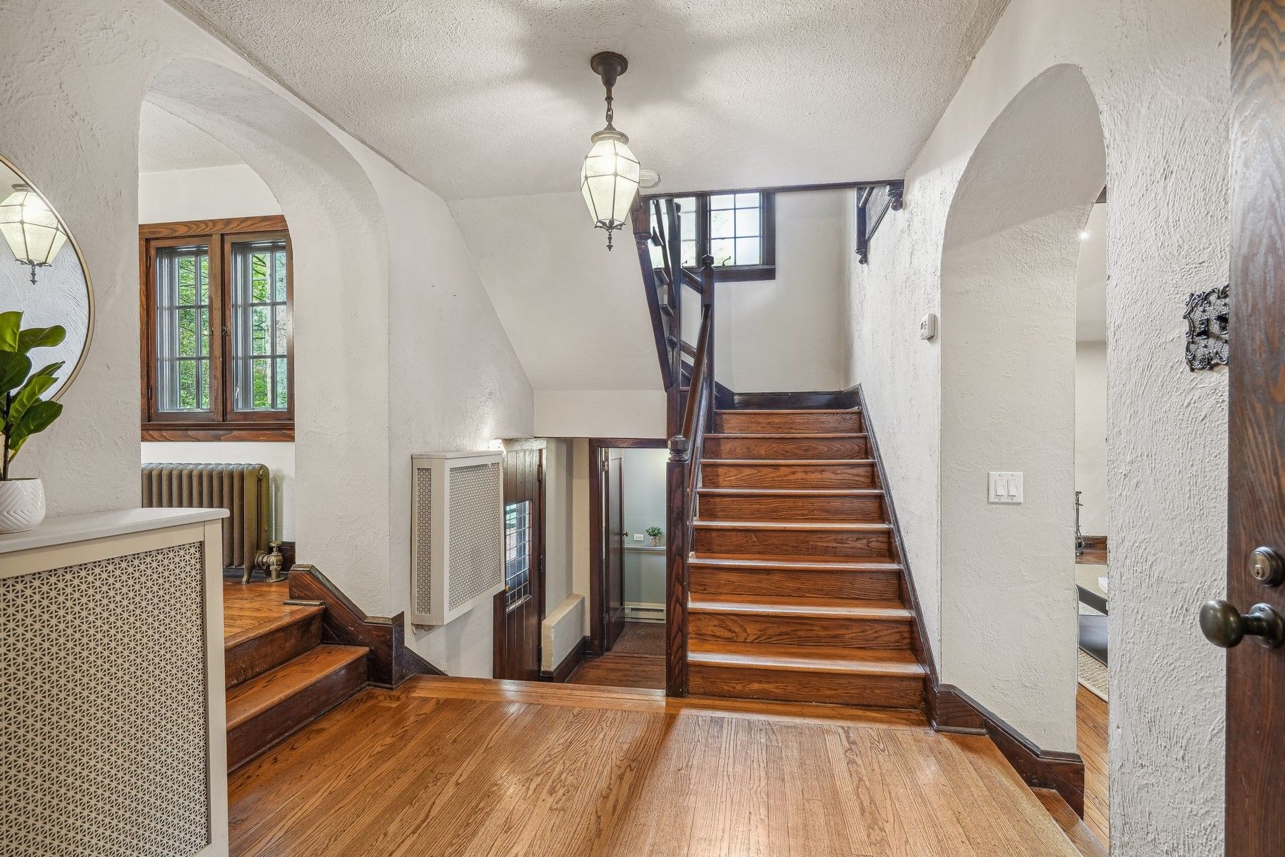 164 South Mountain Avenue 