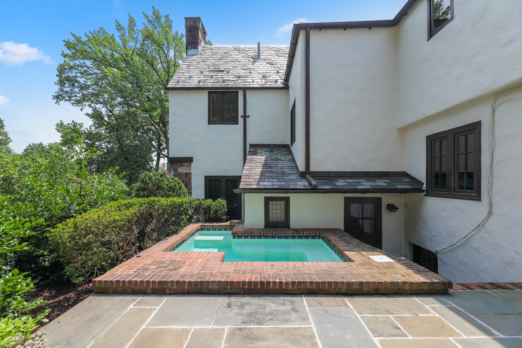164 South Mountain Avenue 