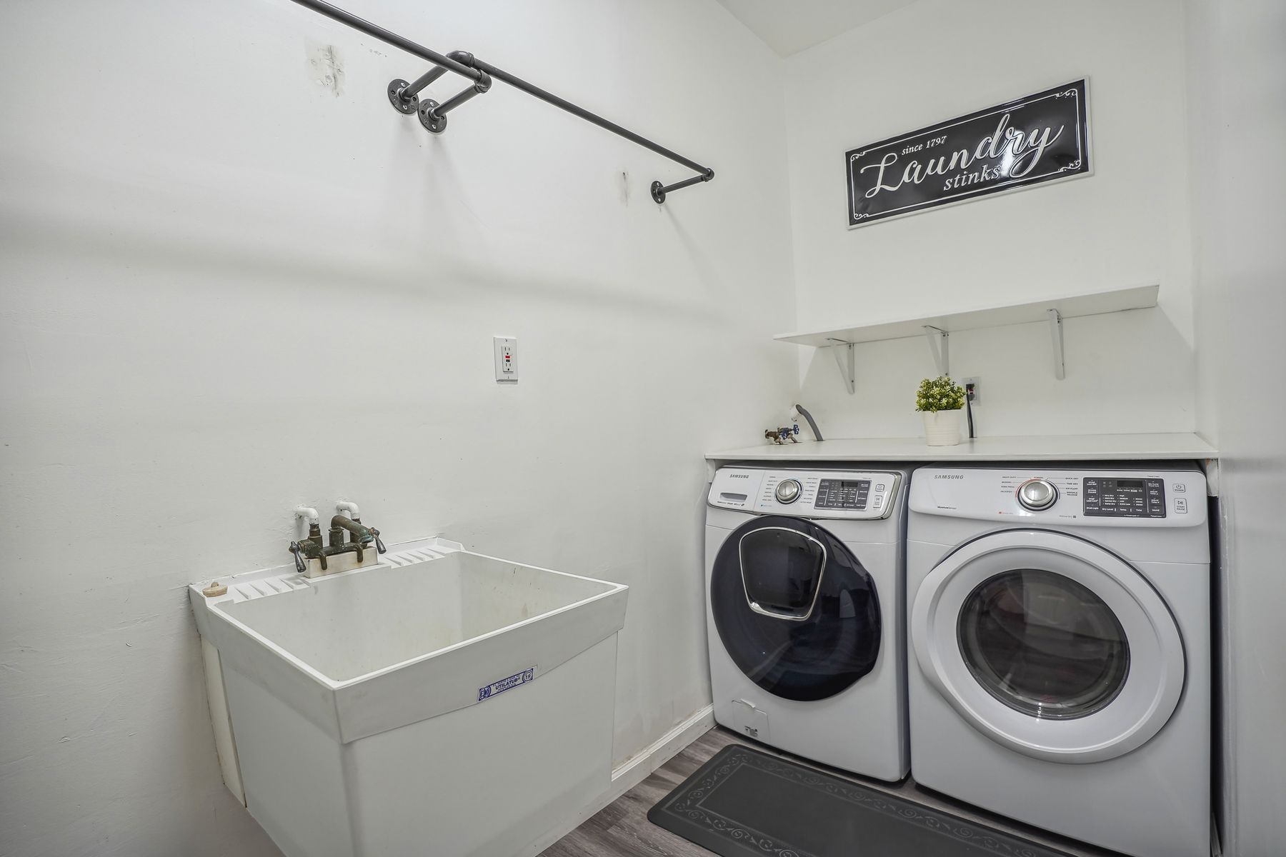 10 Bayowski Road, #10 