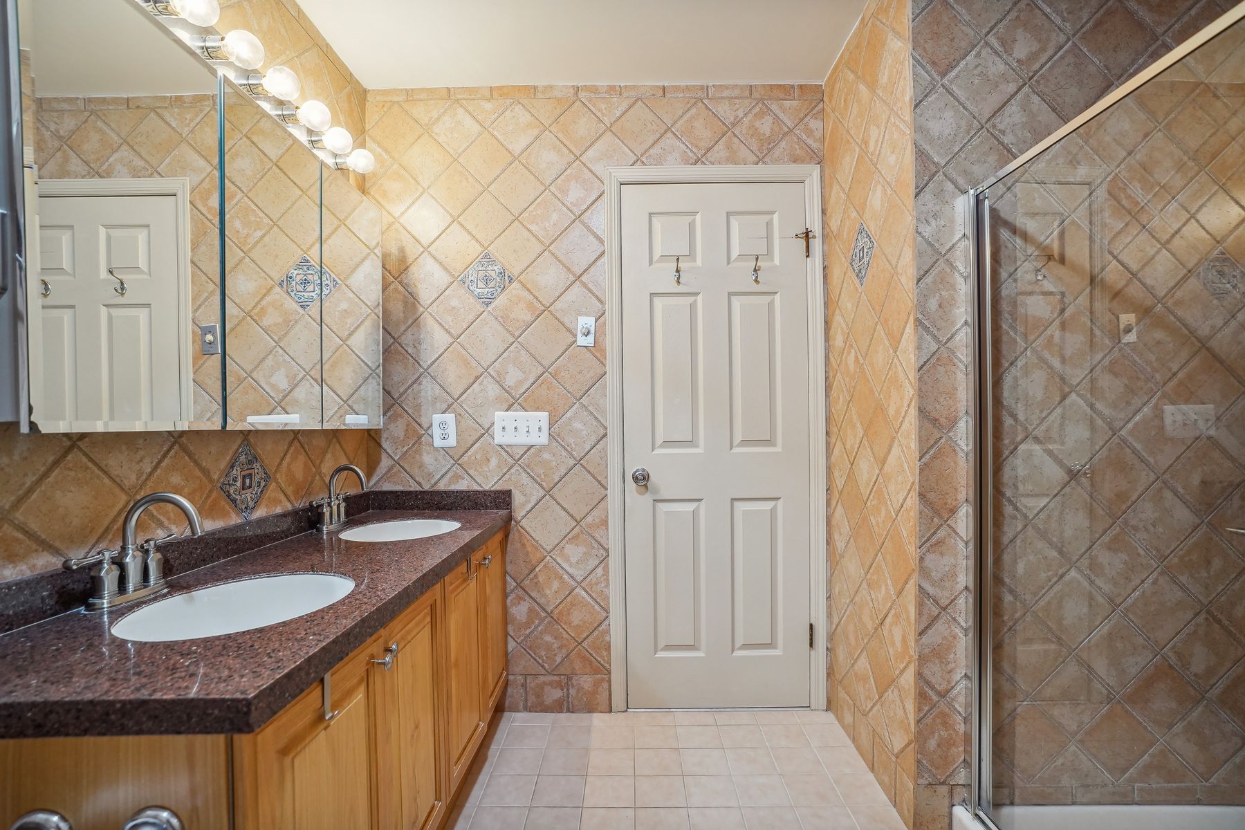10 Bayowski Road, #10 