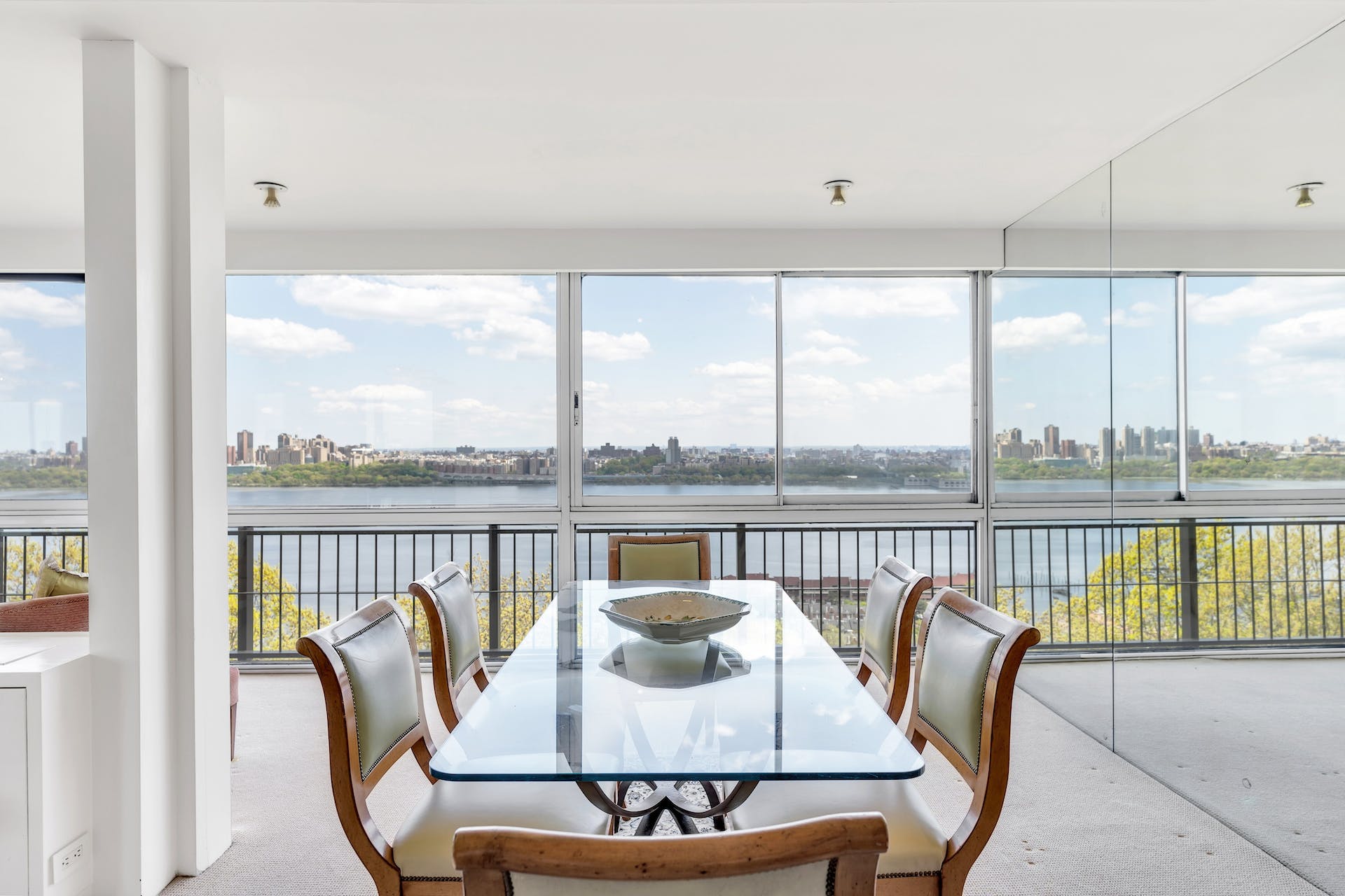 1 Horizon Road Unit# 1015