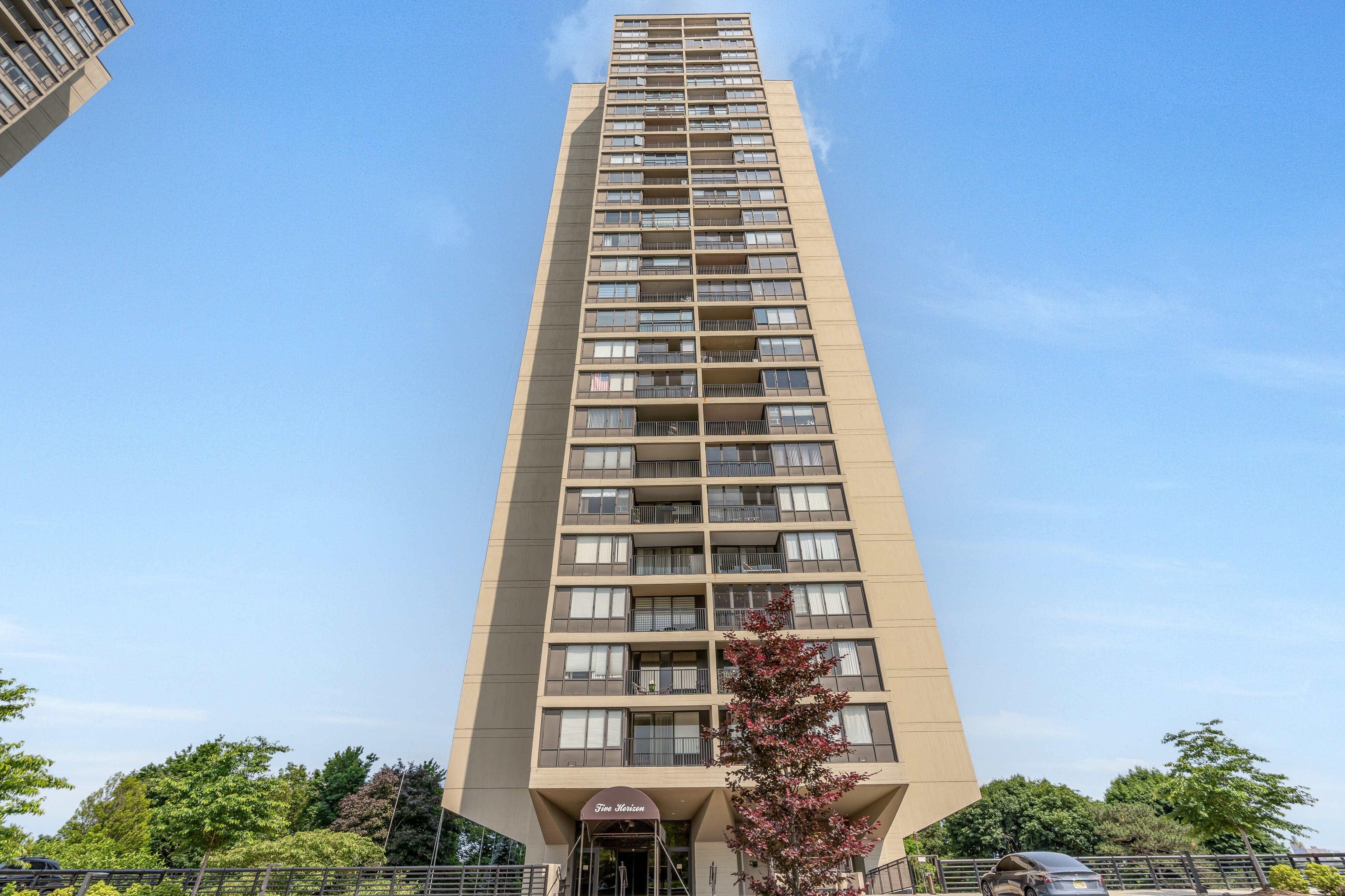 1 Horizon Road Unit# 1015