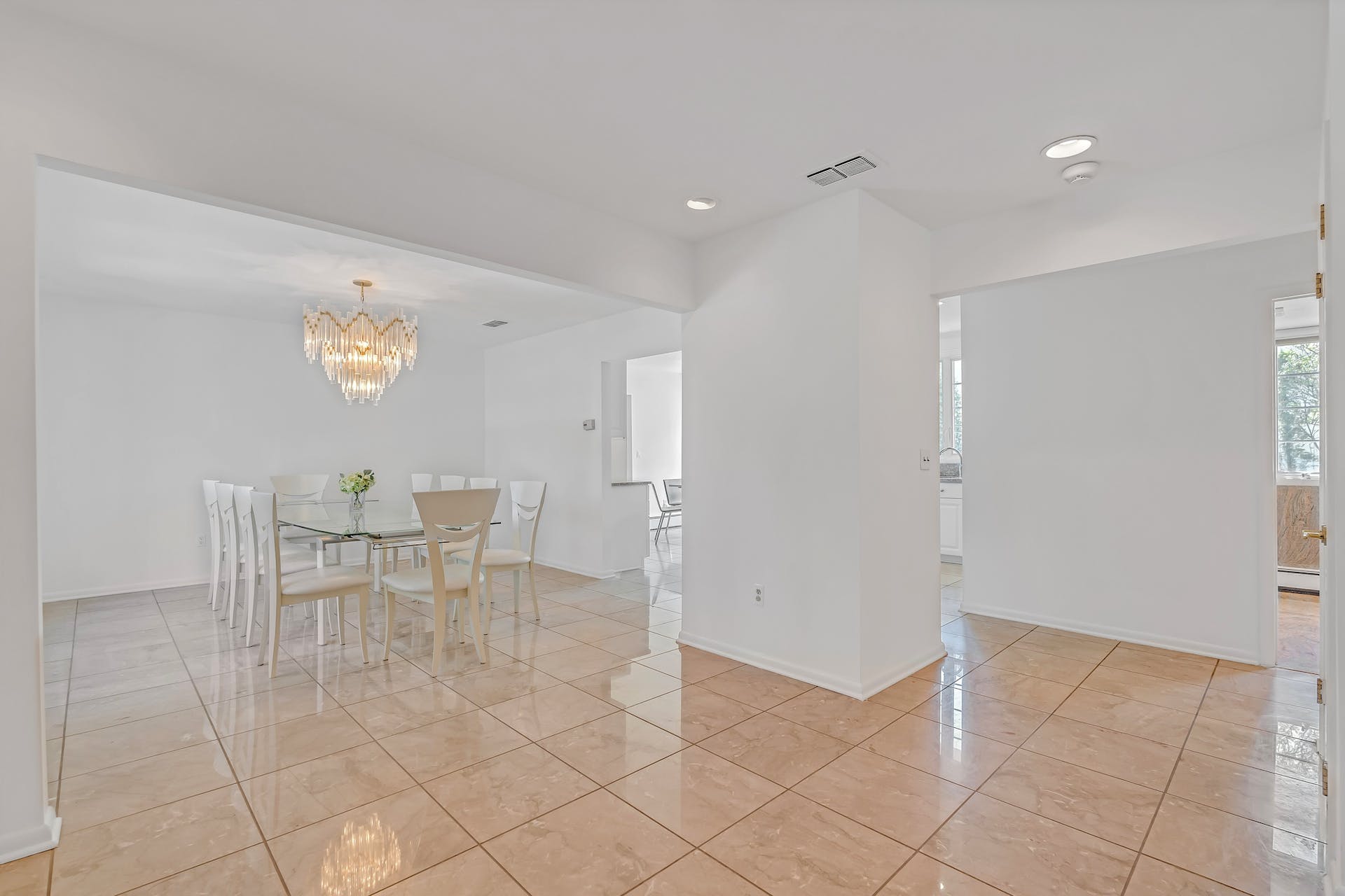 16 Allison Drive