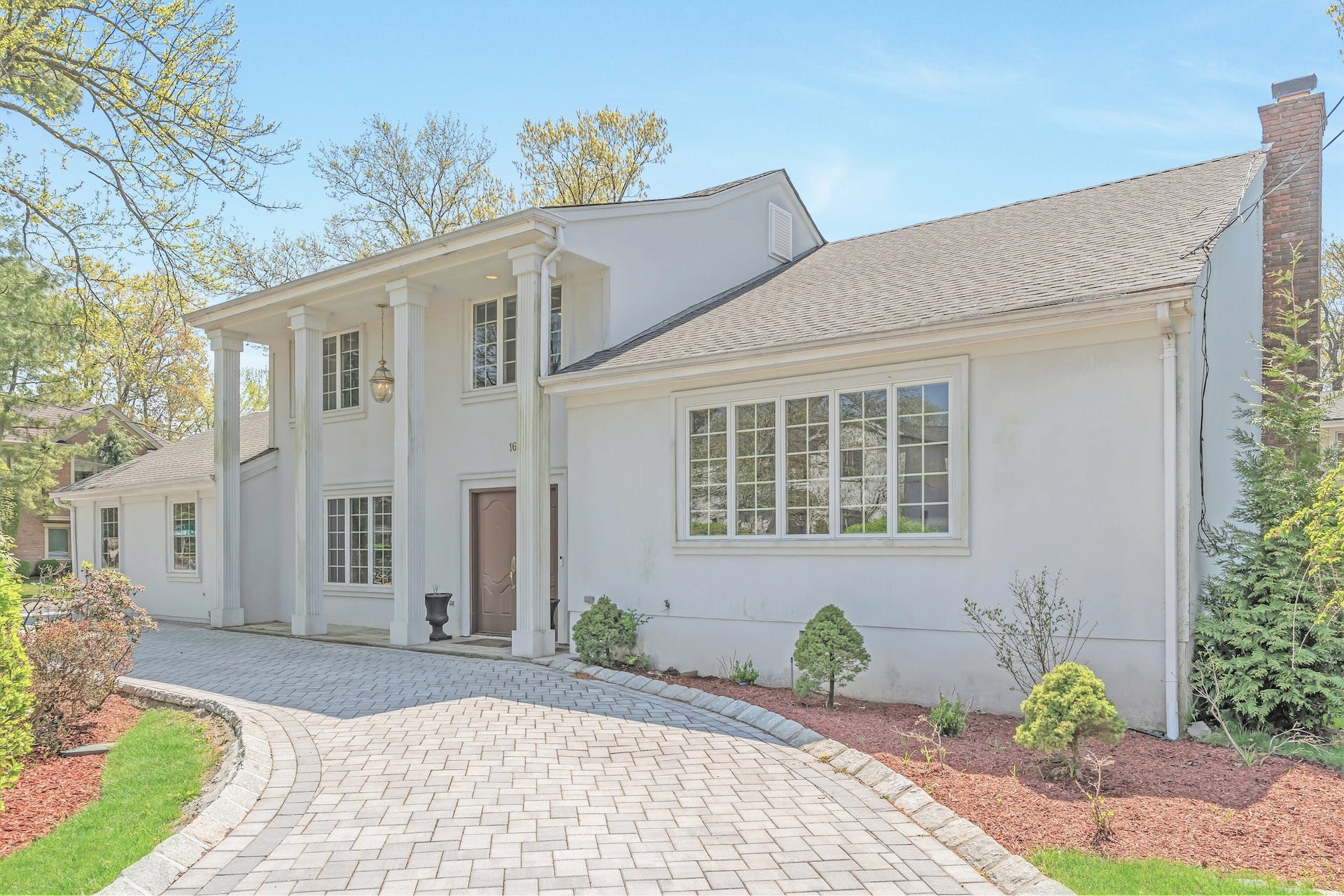 16 Allison Drive