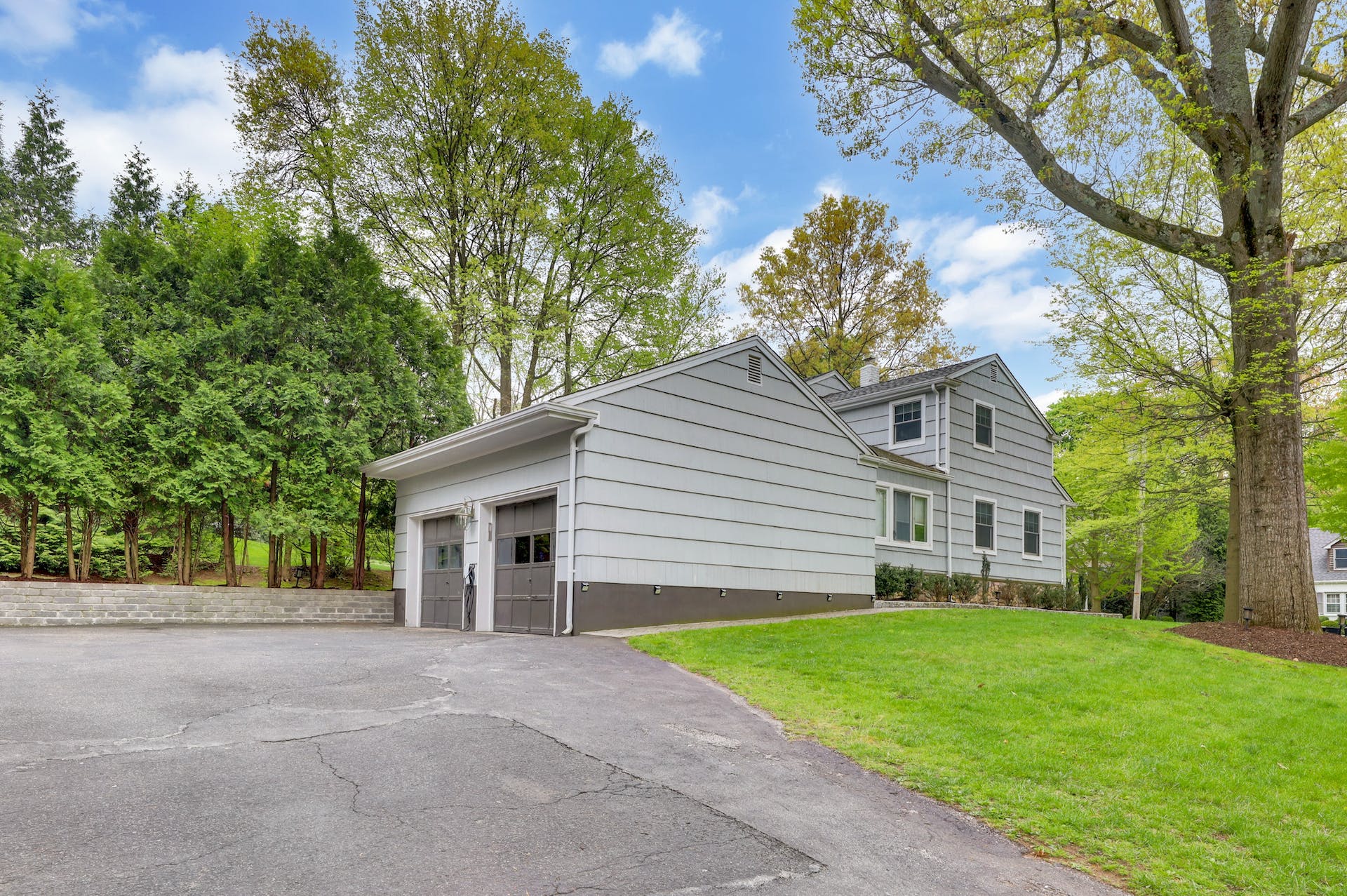292 Hardenburgh Avenue 