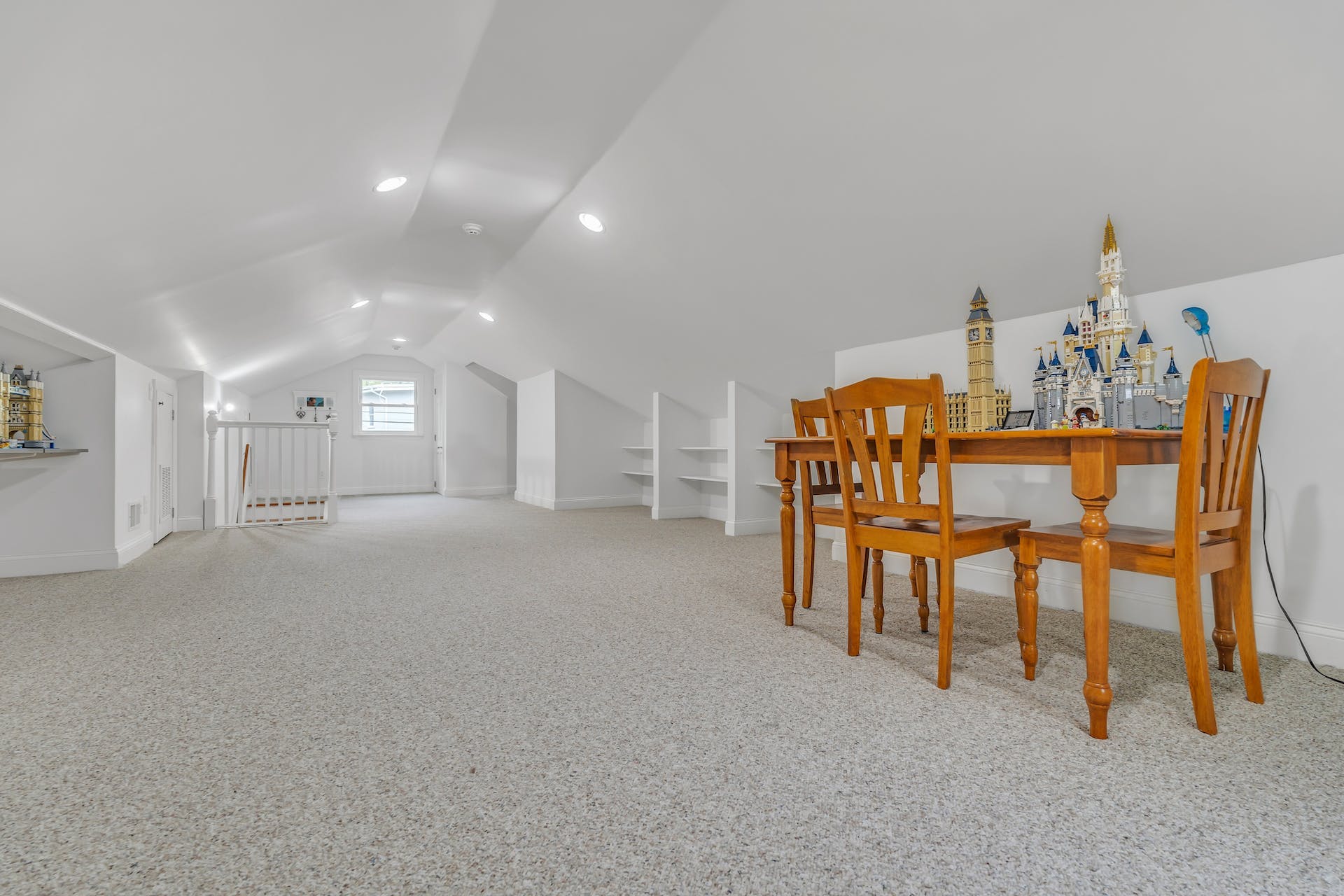 293 Riveredge Road 
