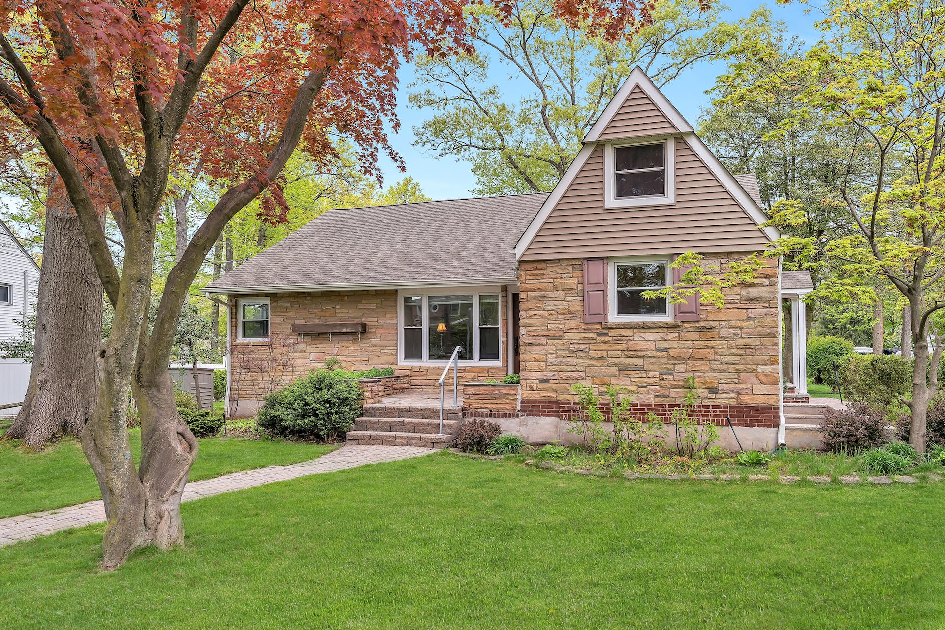 293 Riveredge Road 