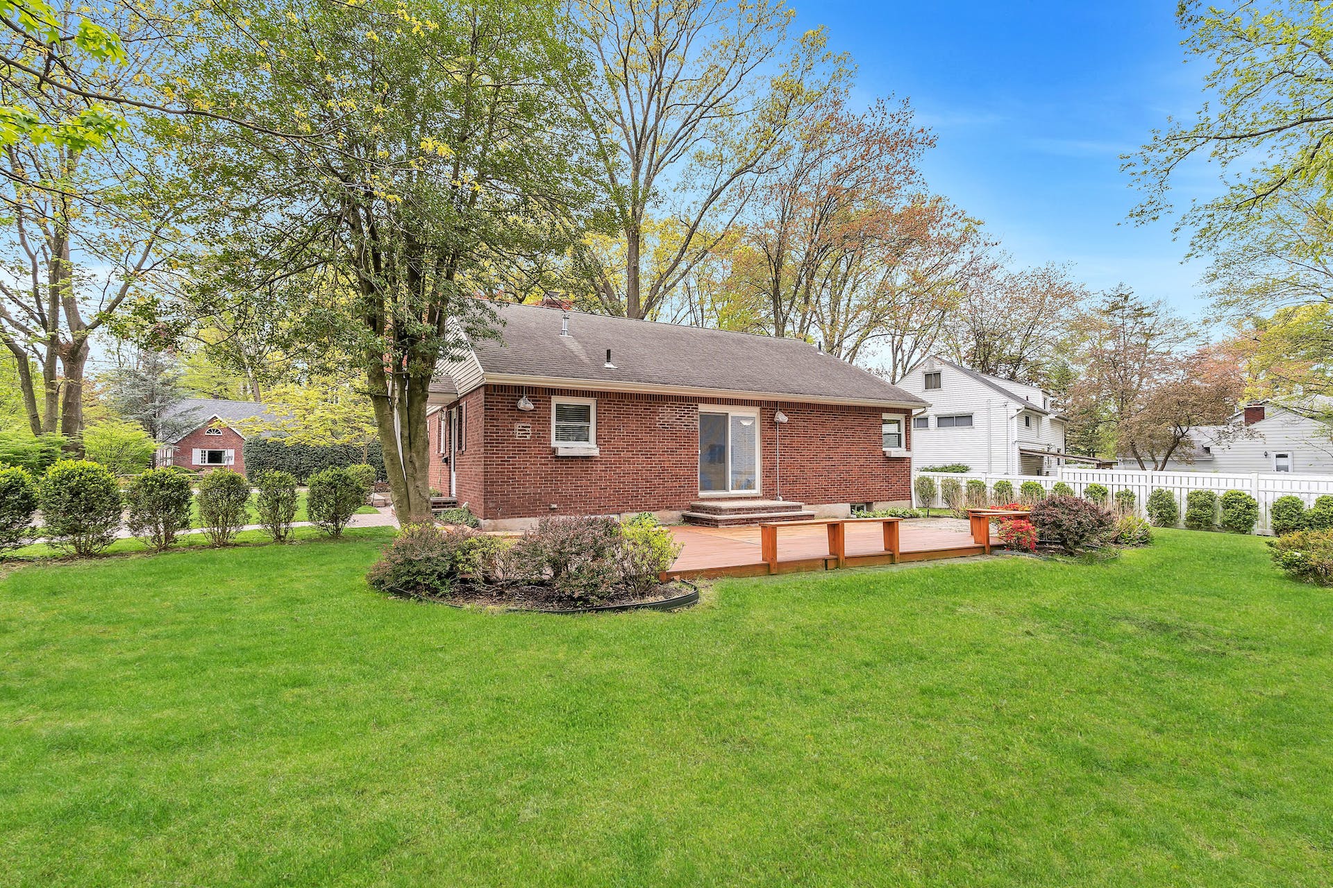 293 Riveredge Road 