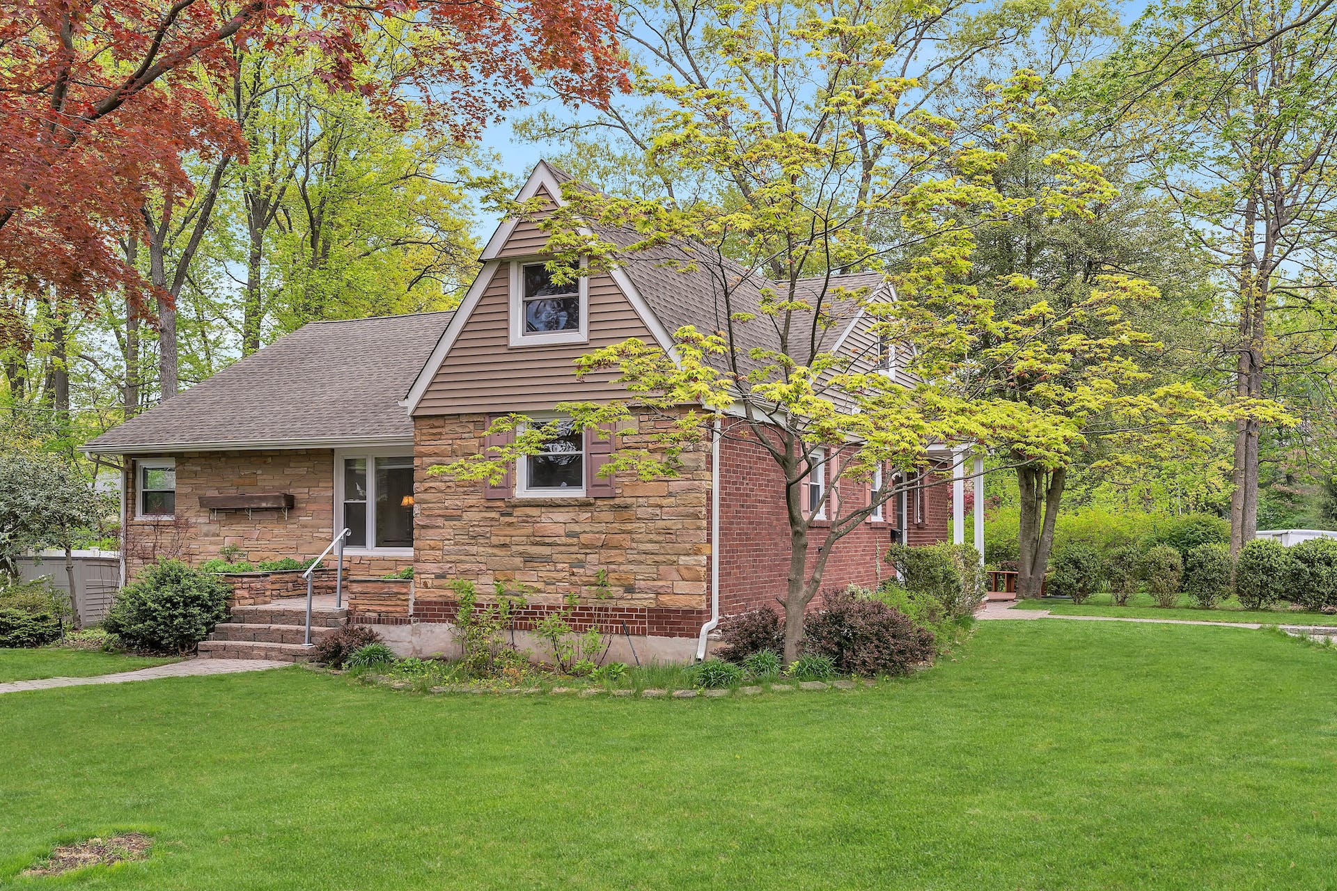 293 Riveredge Road 