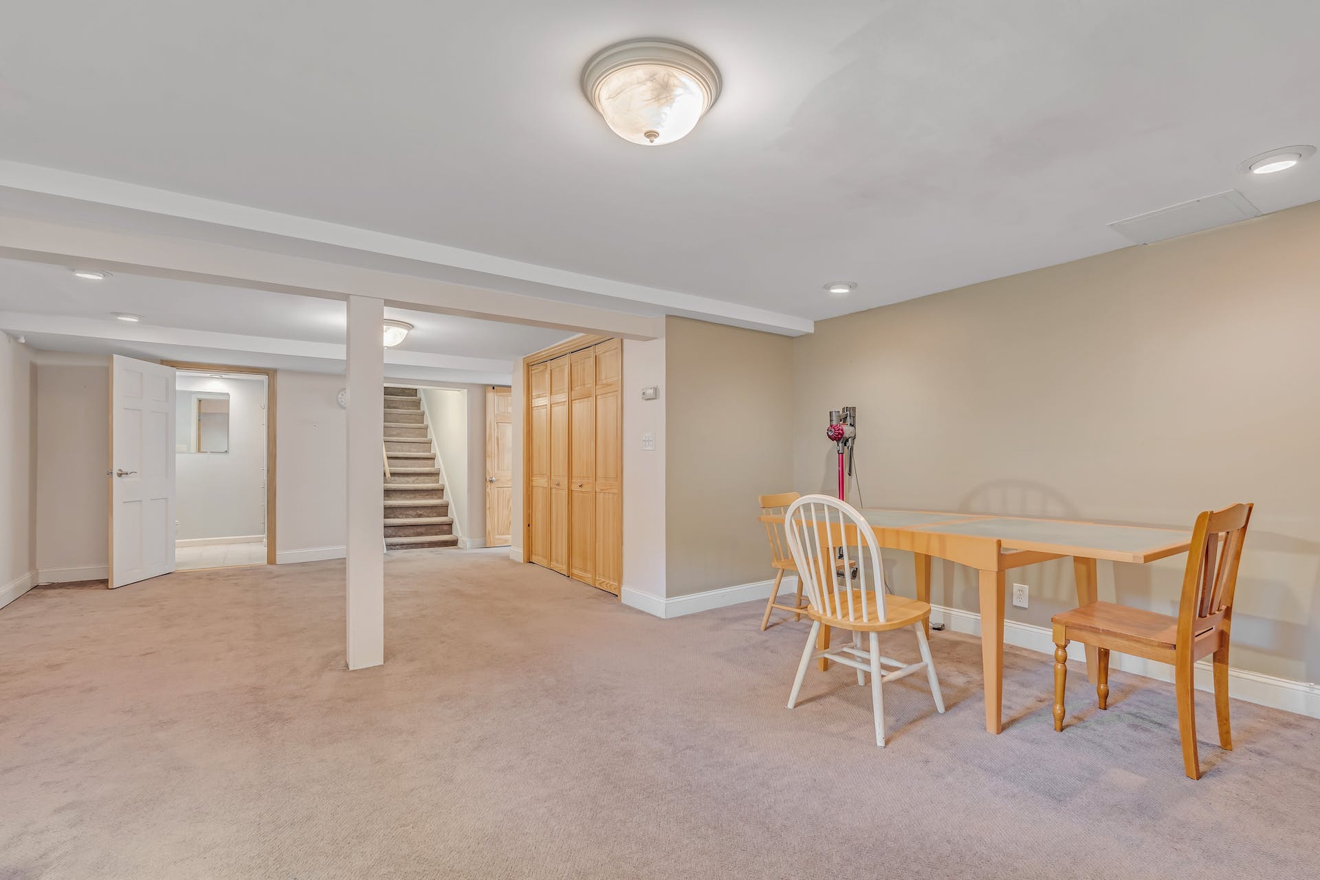 293 Riveredge Road 