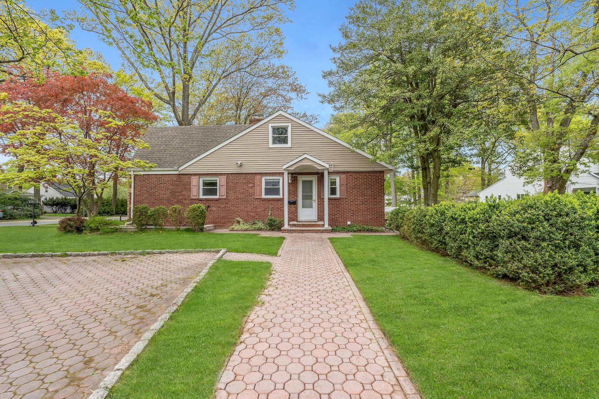 293 Riveredge Road 