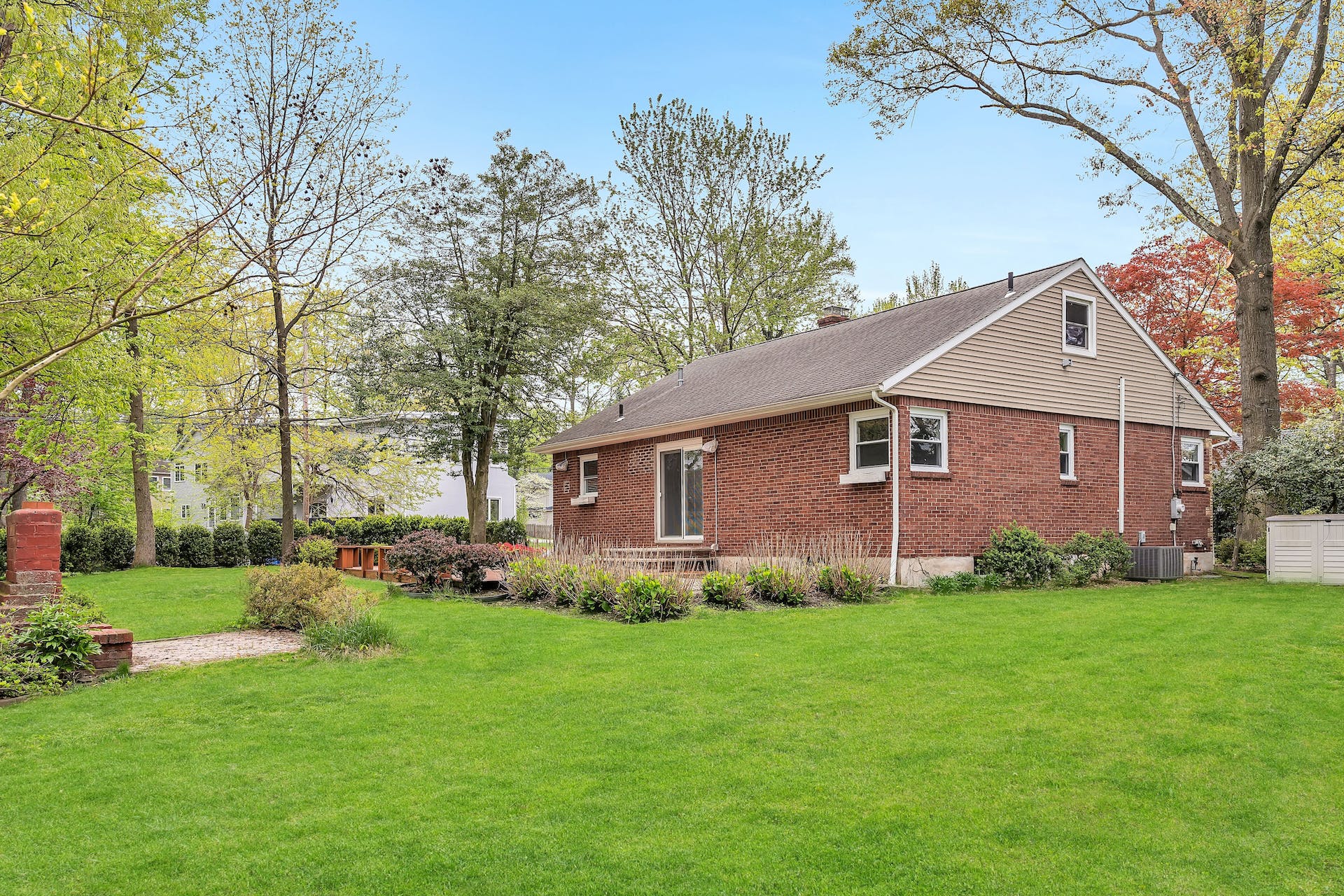 293 Riveredge Road 