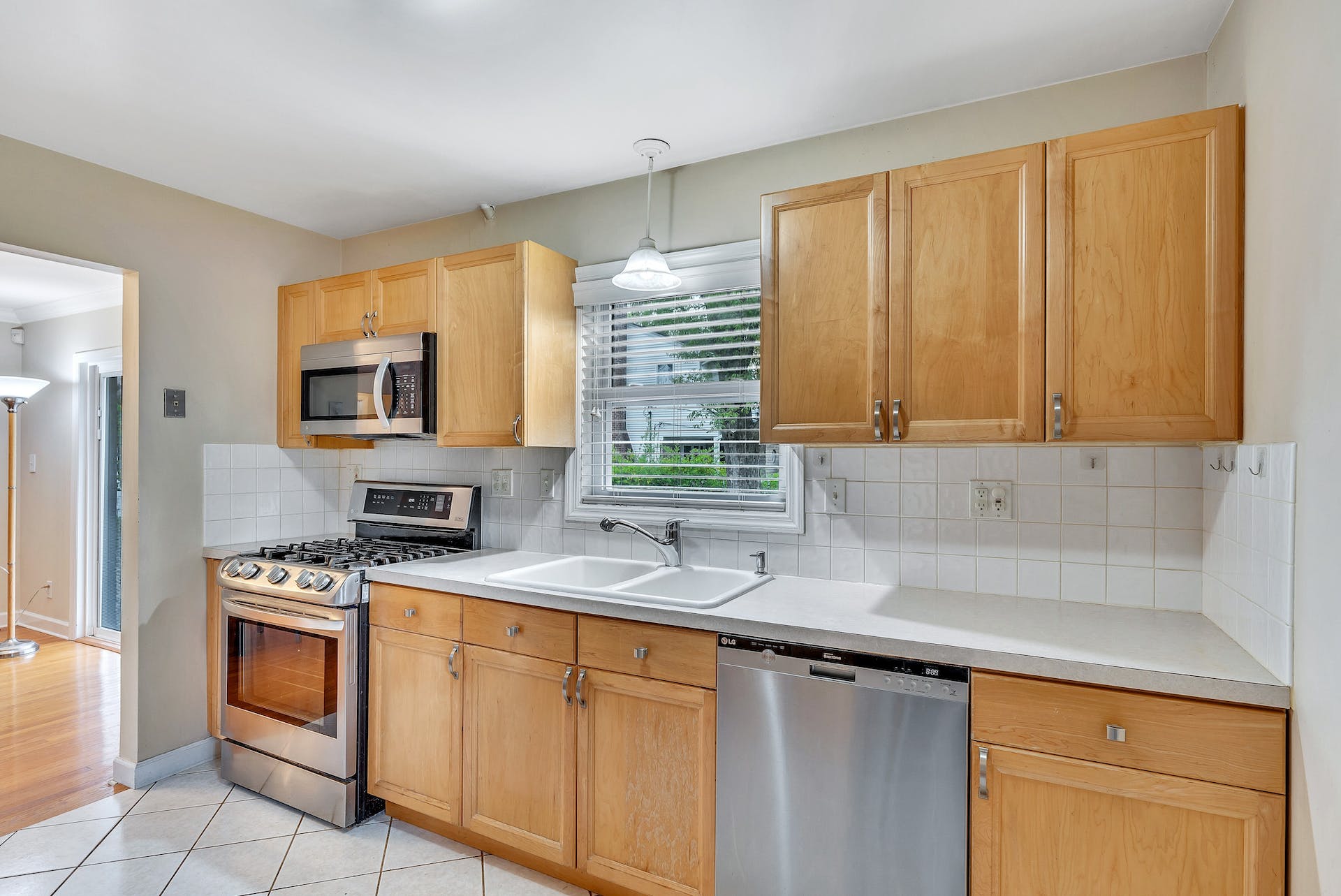 293 Riveredge Road 