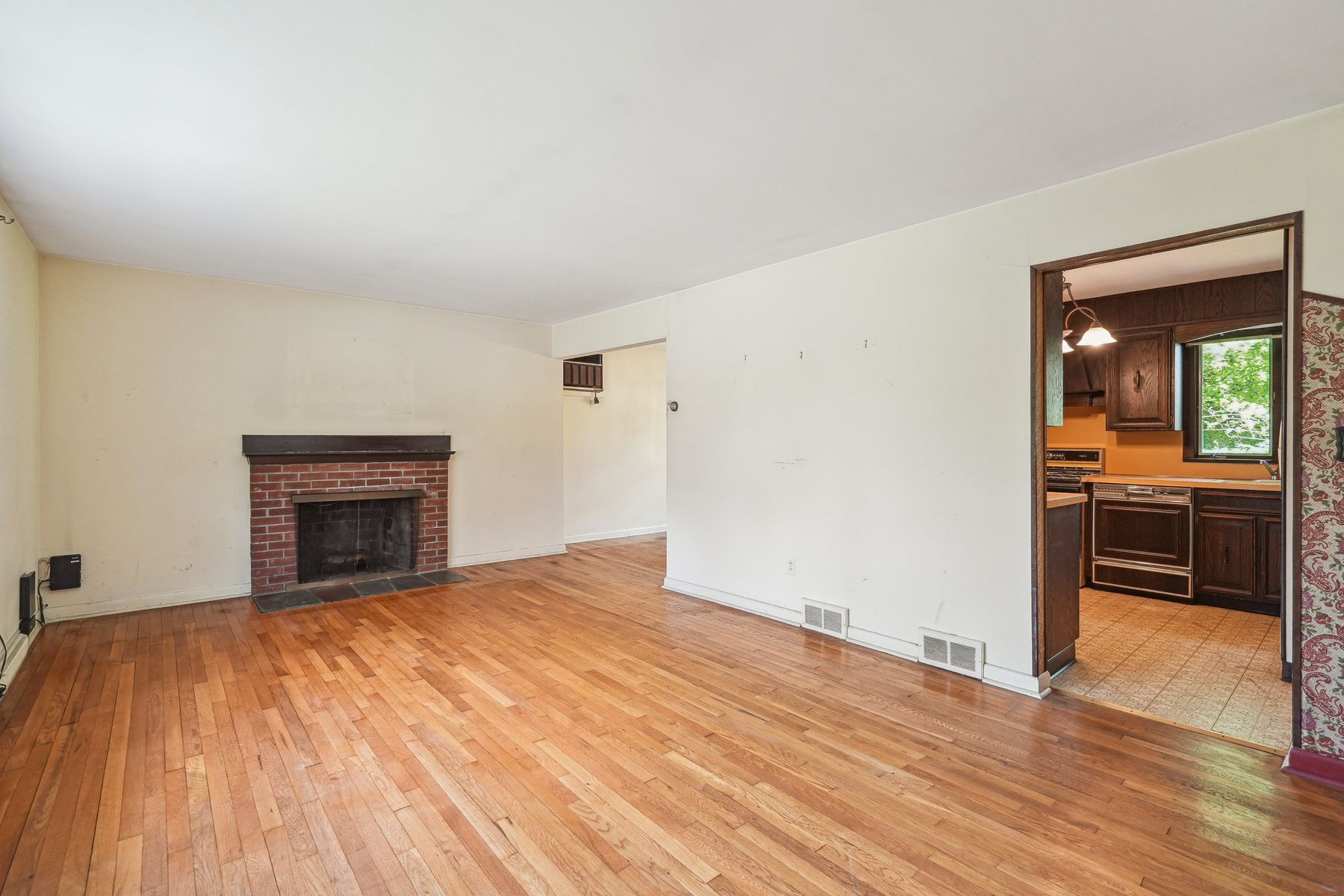5 Neer Drive 
