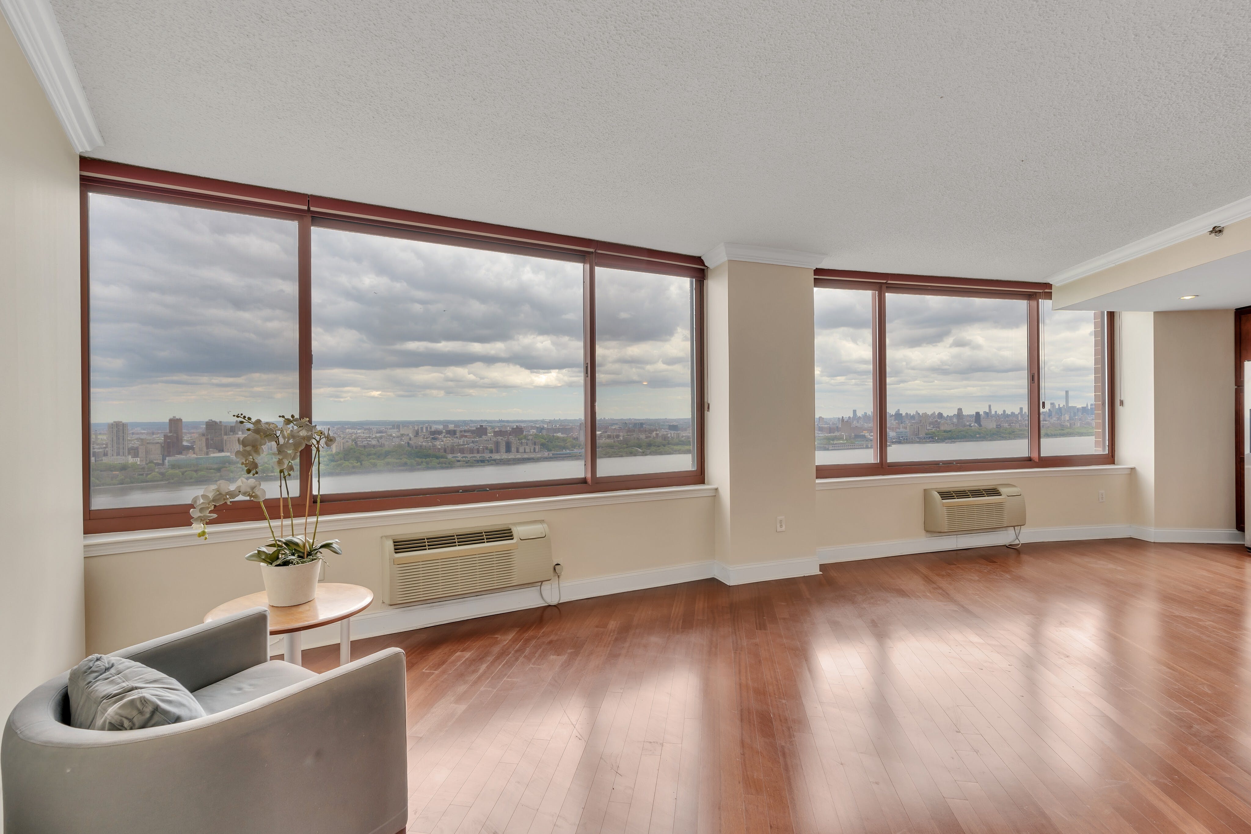 100 Old Palisade Road Unit# 3505