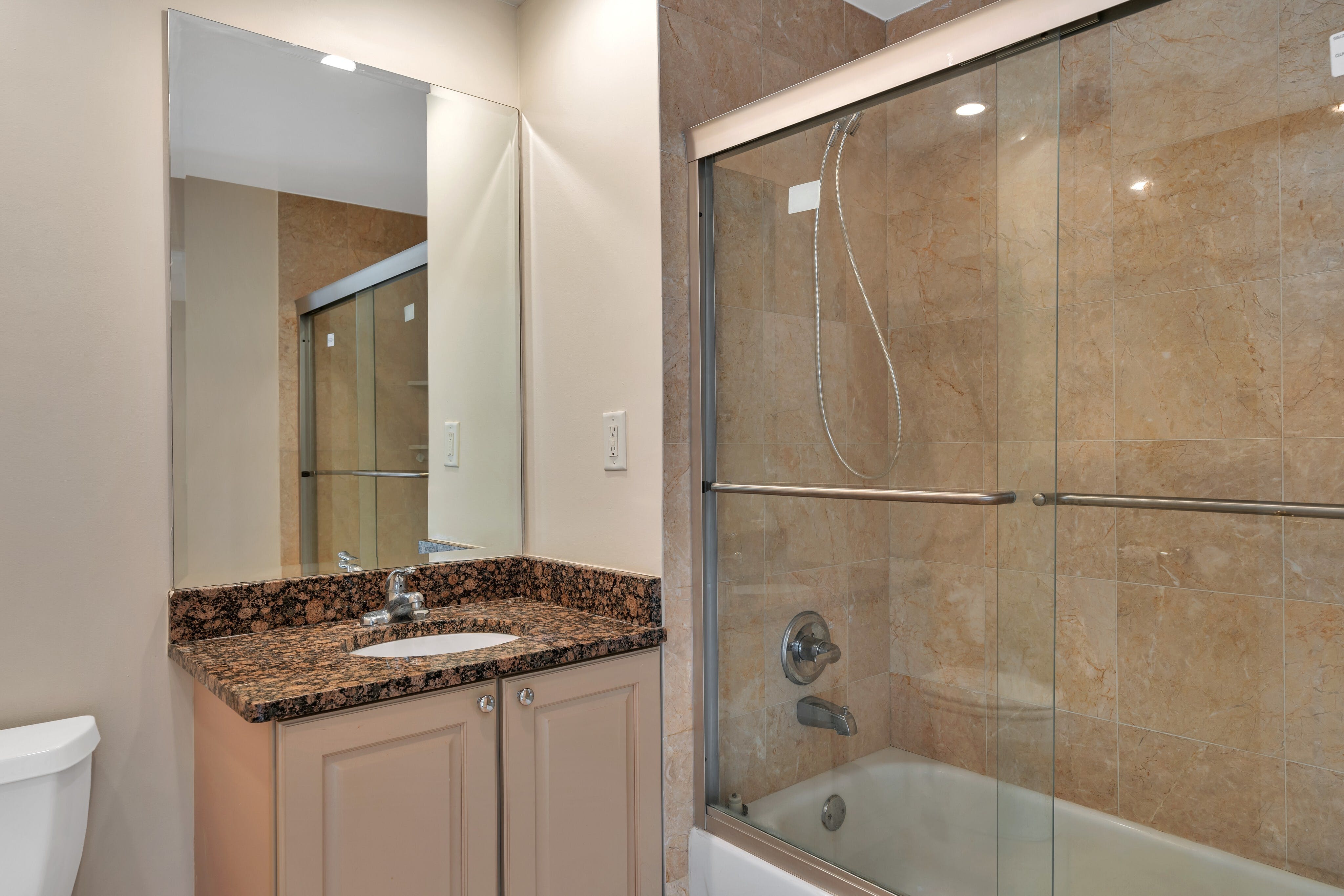 100 Old Palisade Road Unit# 3505