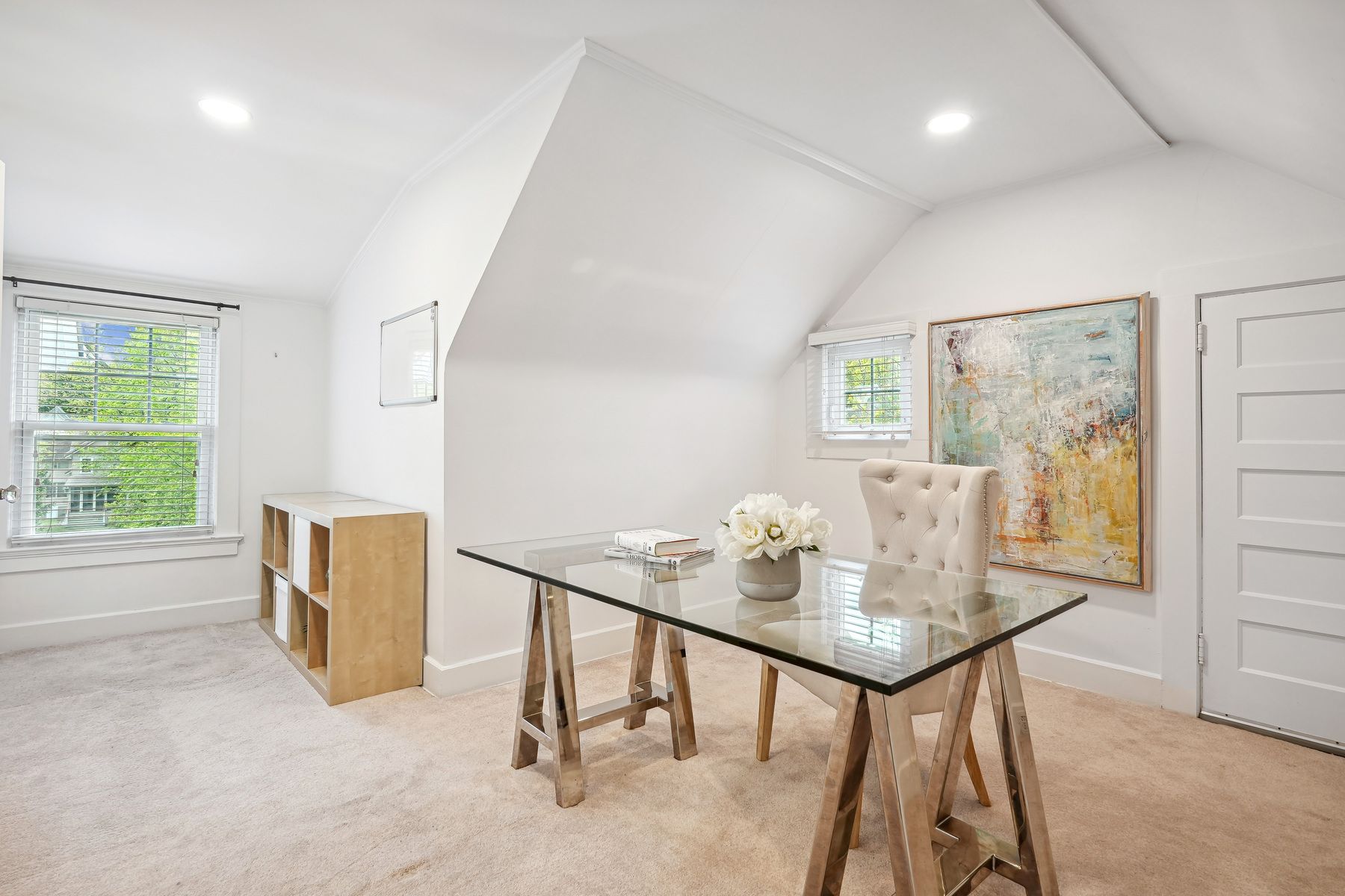 142 Bellevue Ave 
