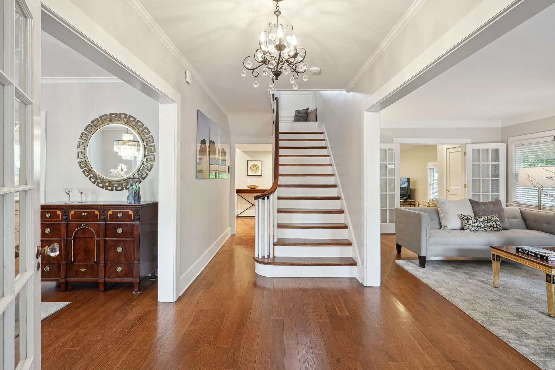142 Bellevue Ave 