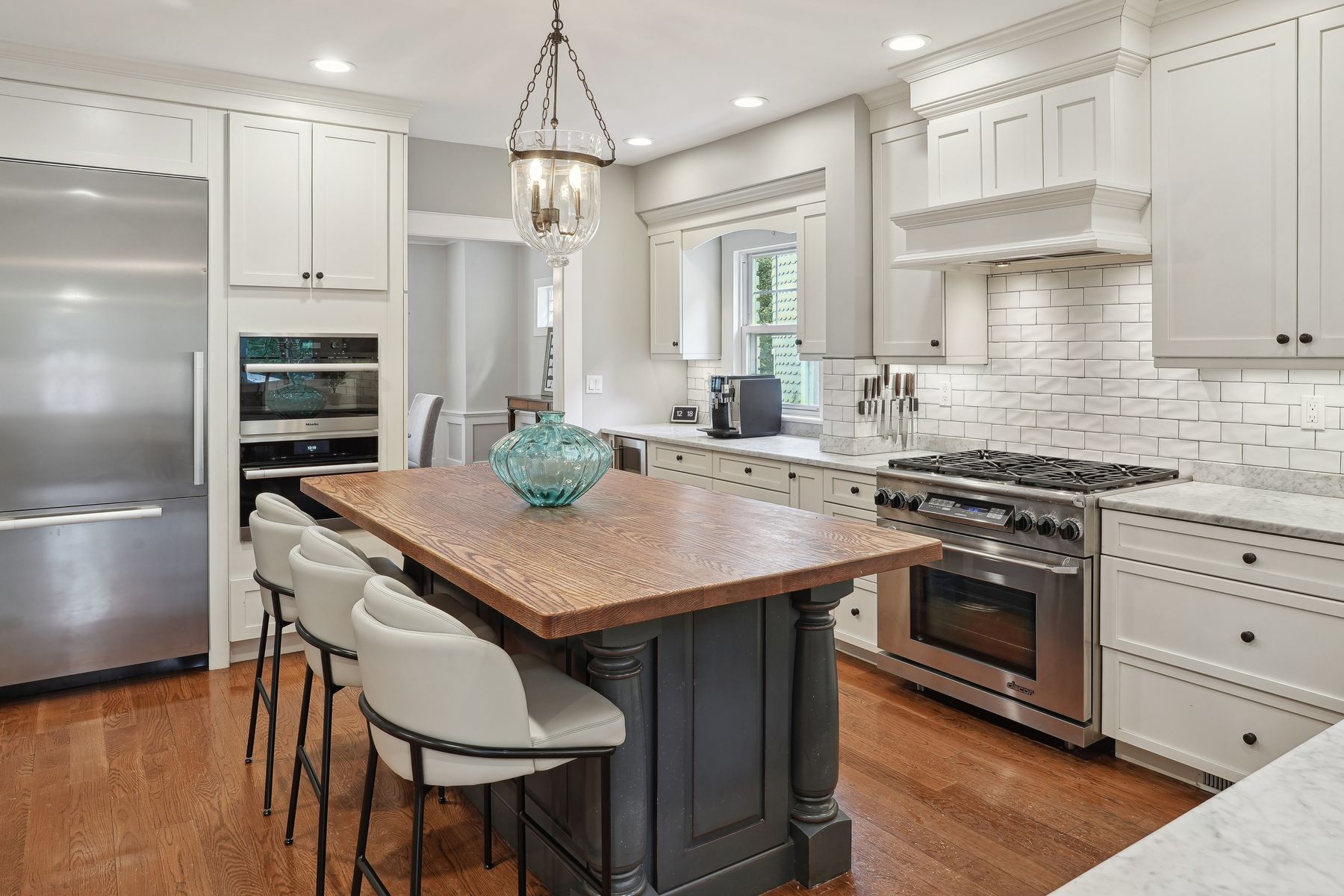 142 Bellevue Ave 