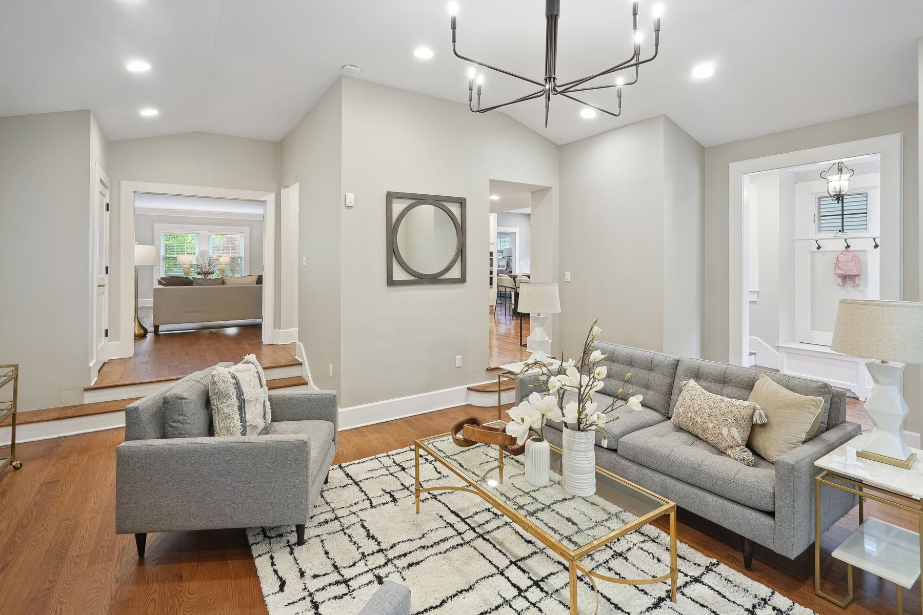 142 Bellevue Ave 