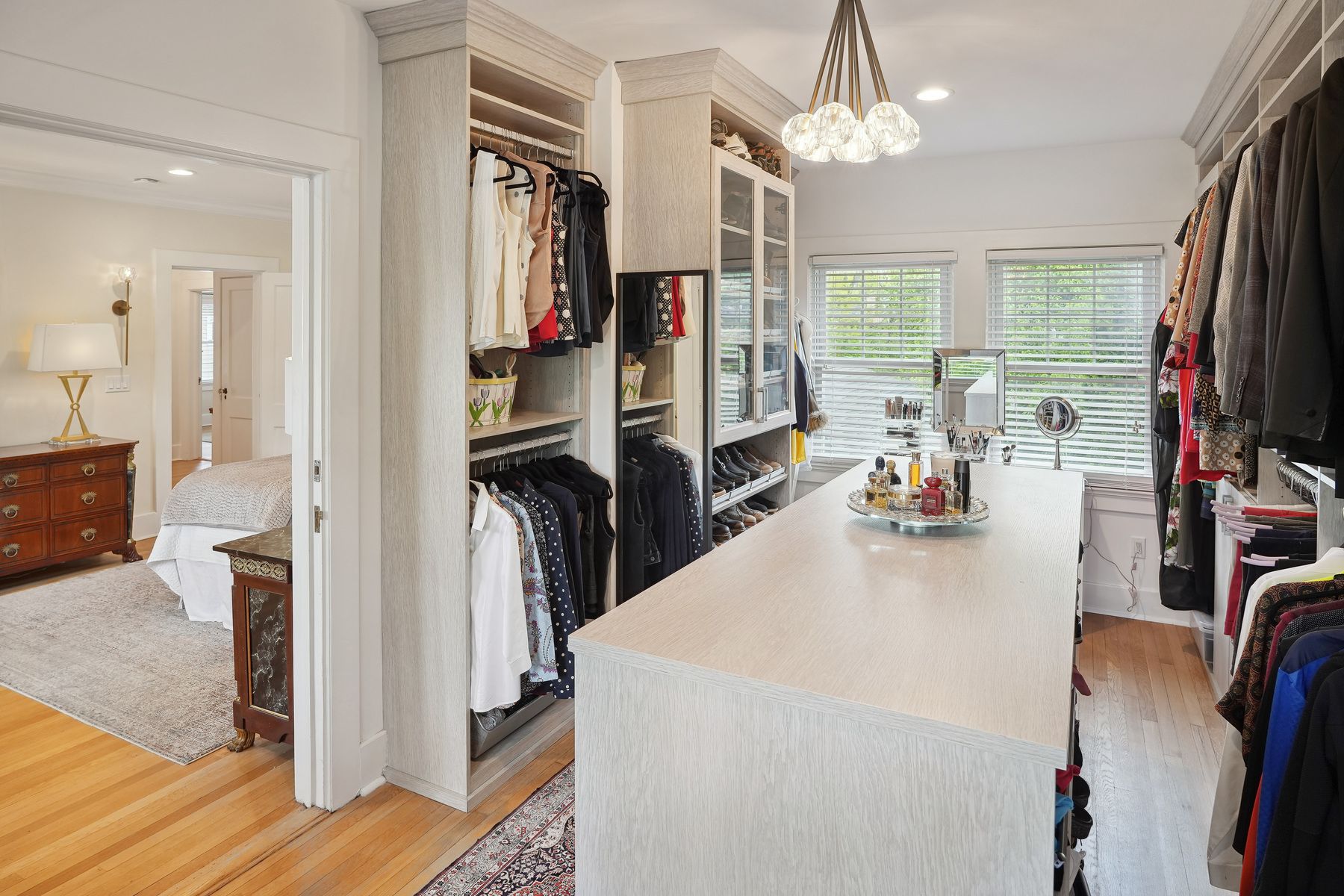 142 Bellevue Ave 