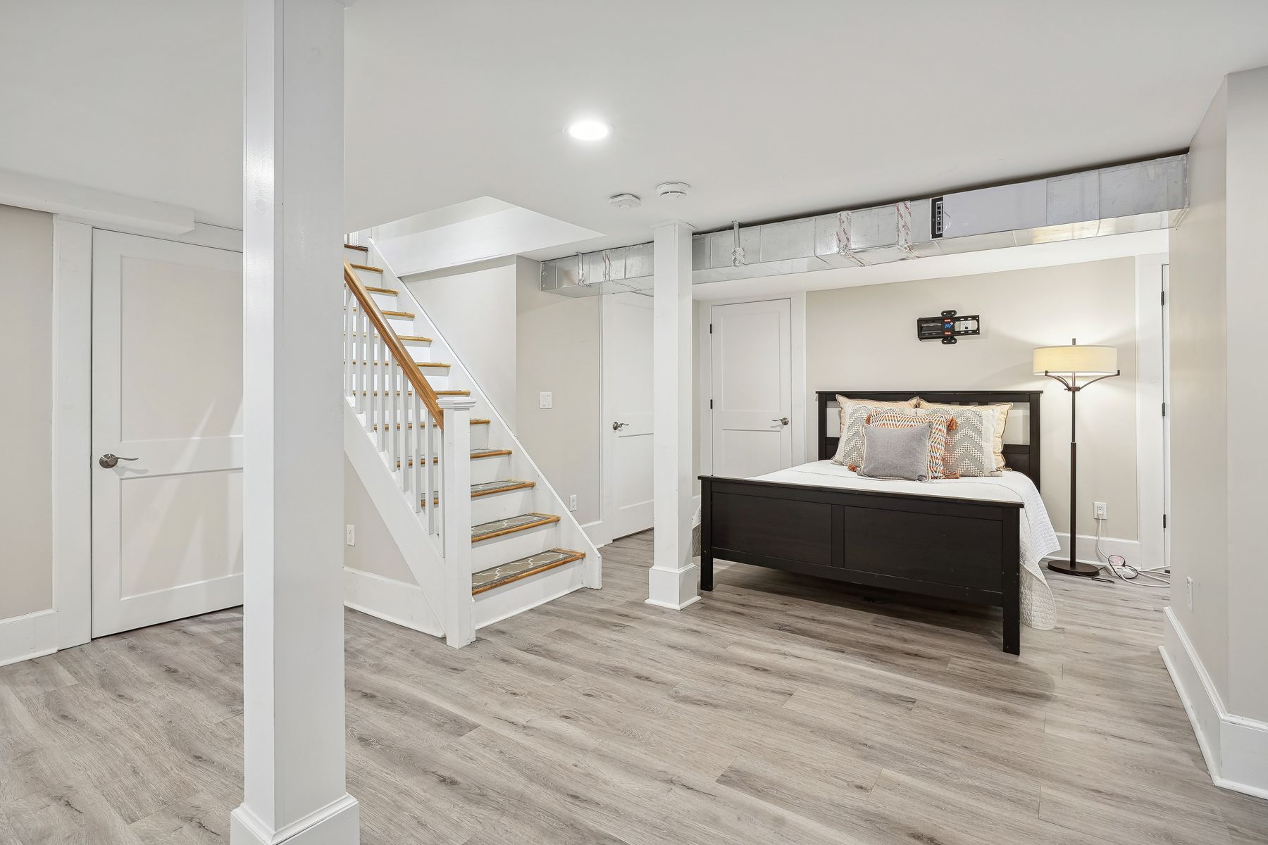 142 Bellevue Ave 