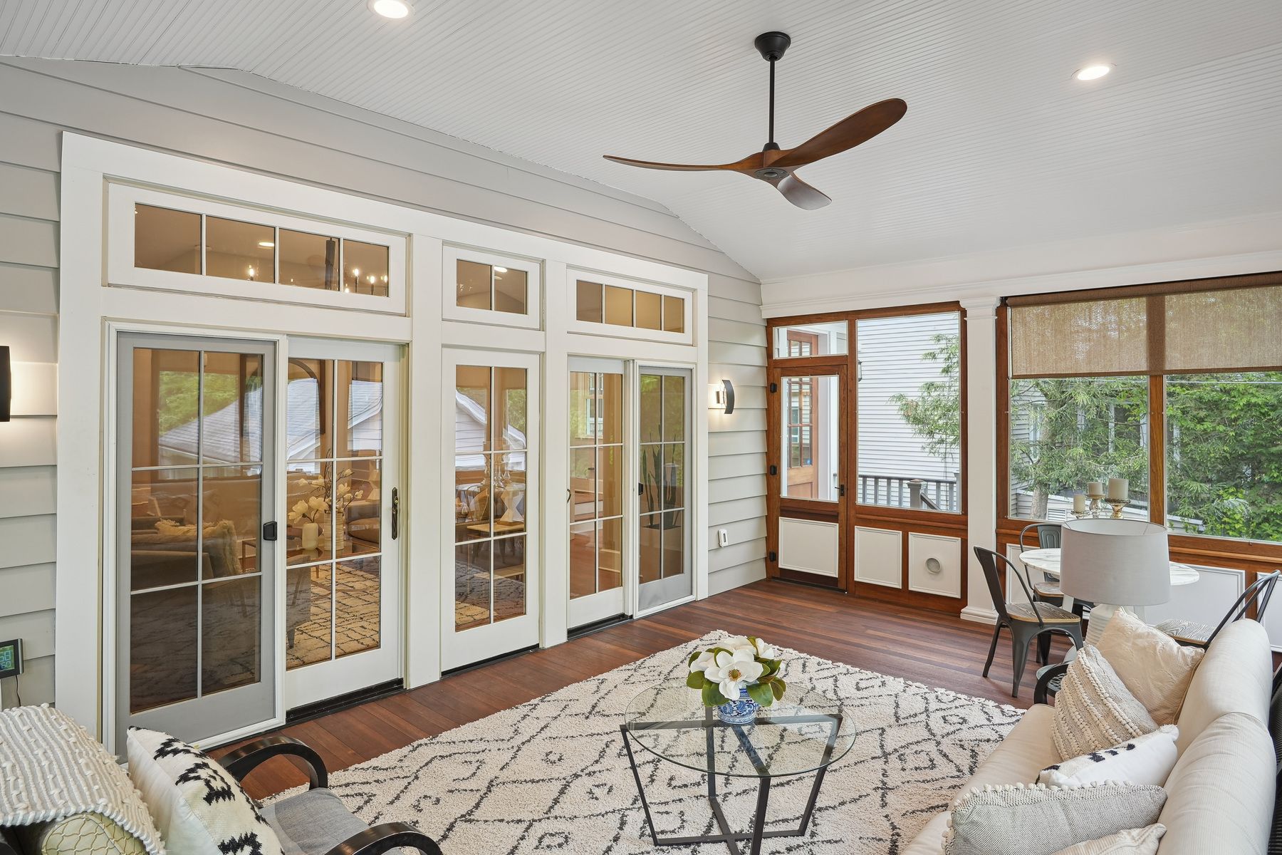 142 Bellevue Ave 