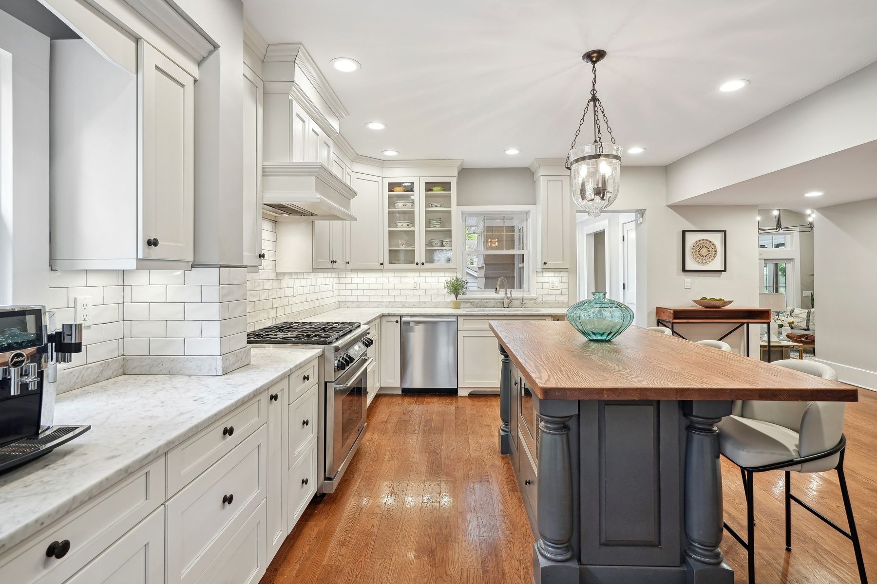142 Bellevue Ave 