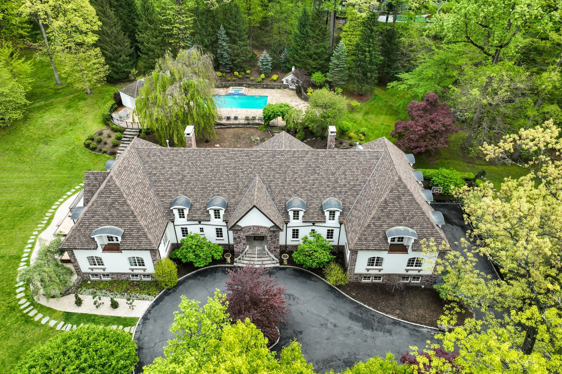 10 Boulder Road 