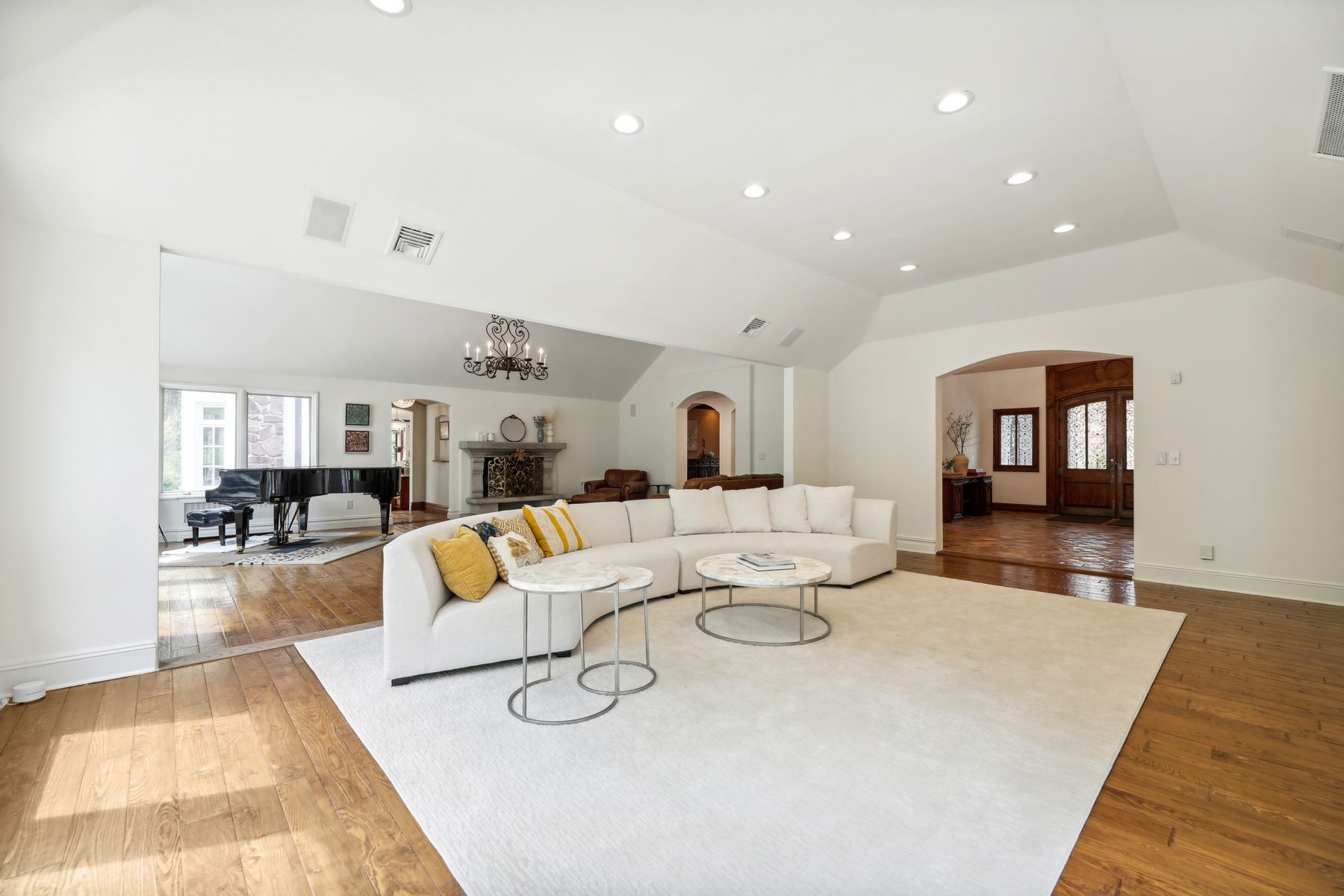 10 Boulder Road 