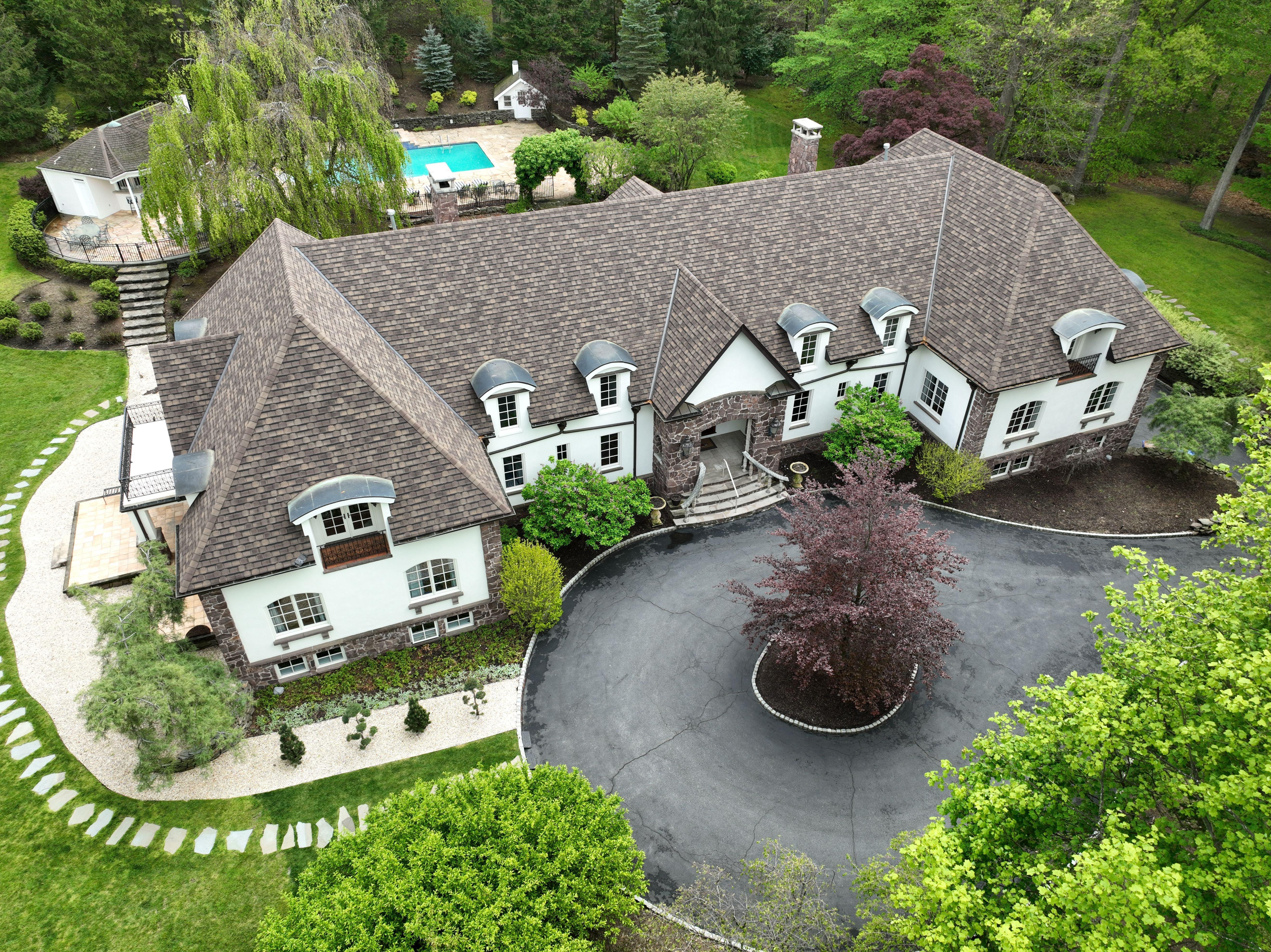 10 Boulder Road 