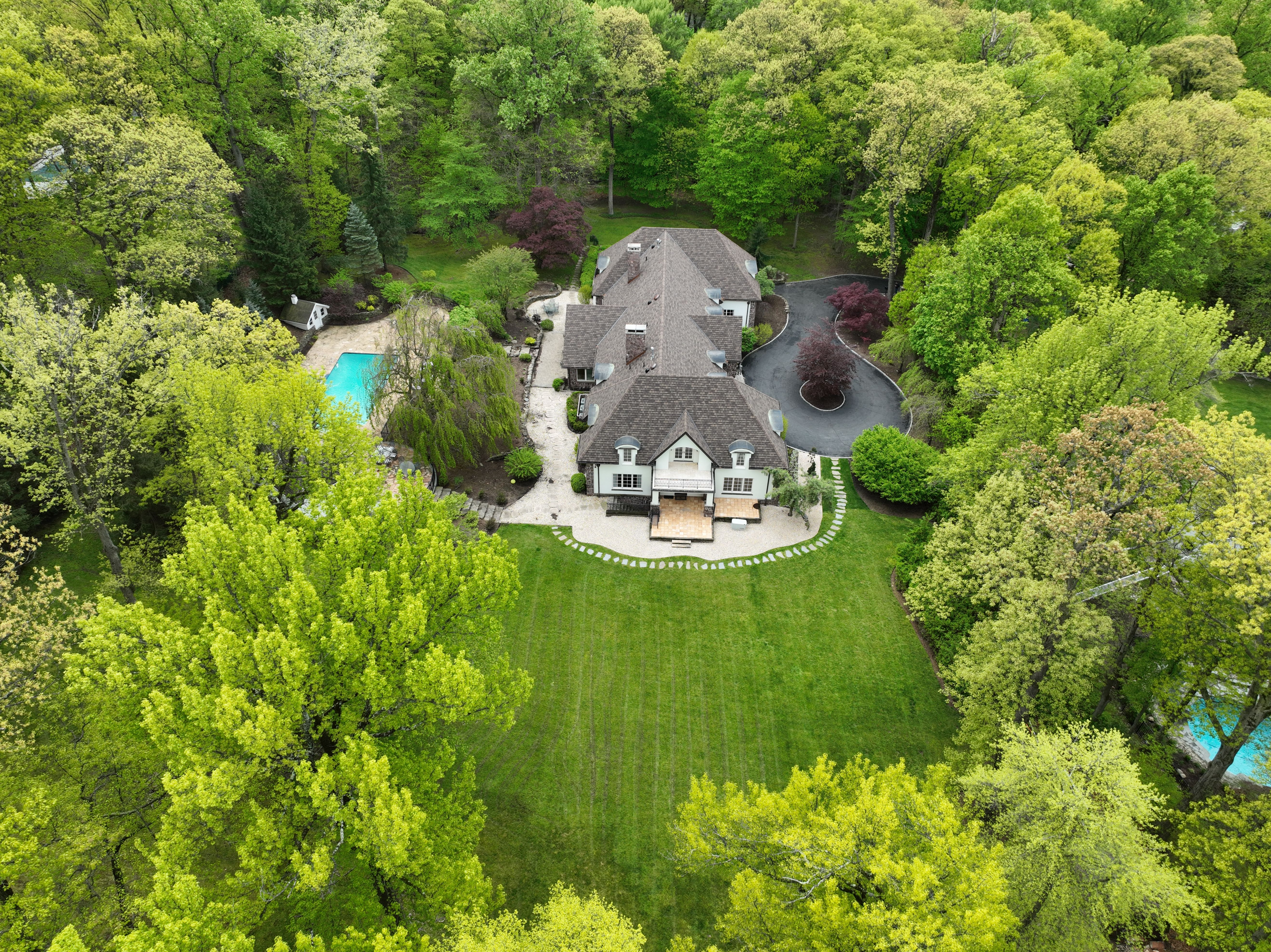 10 Boulder Road 