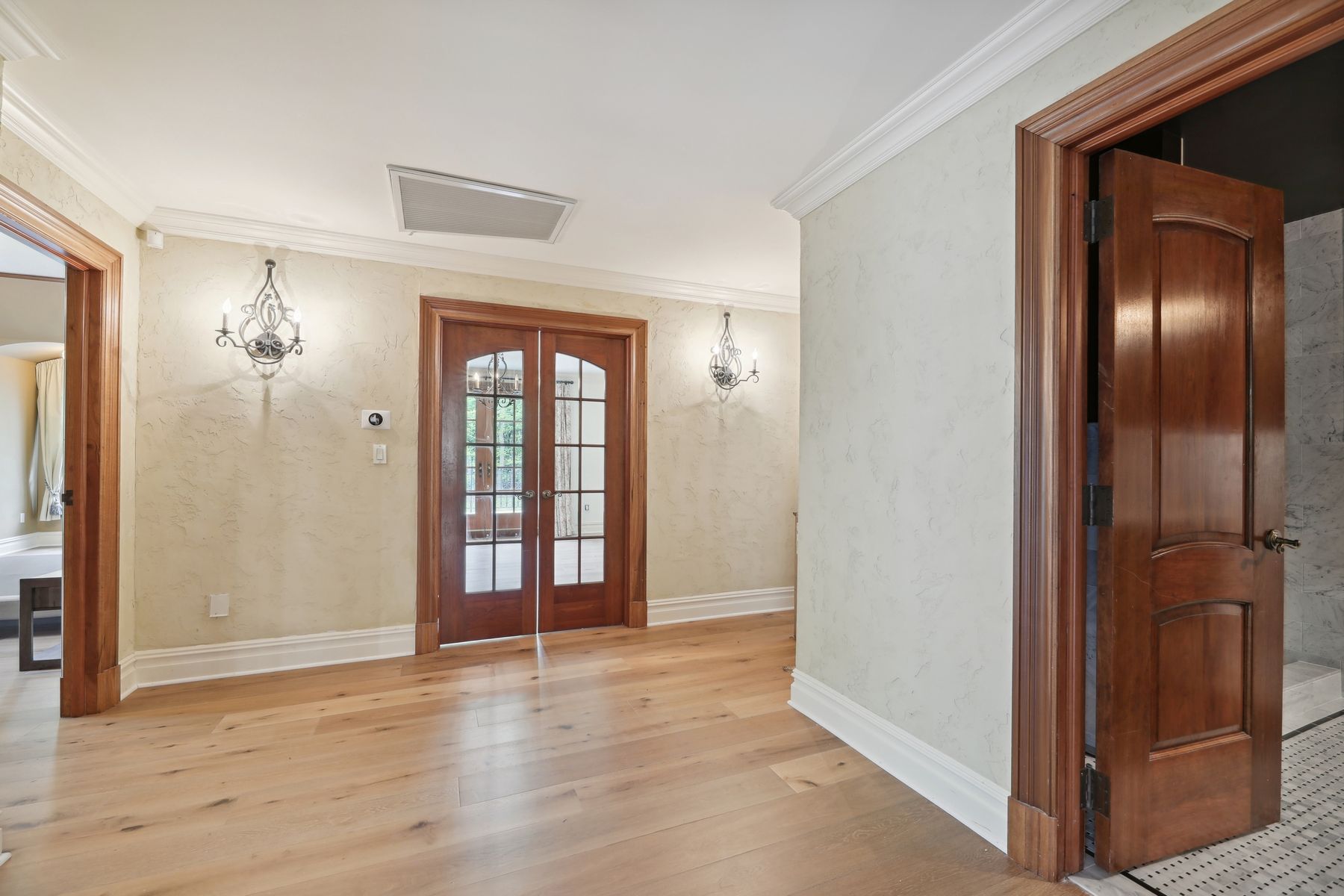 10 Boulder Road 