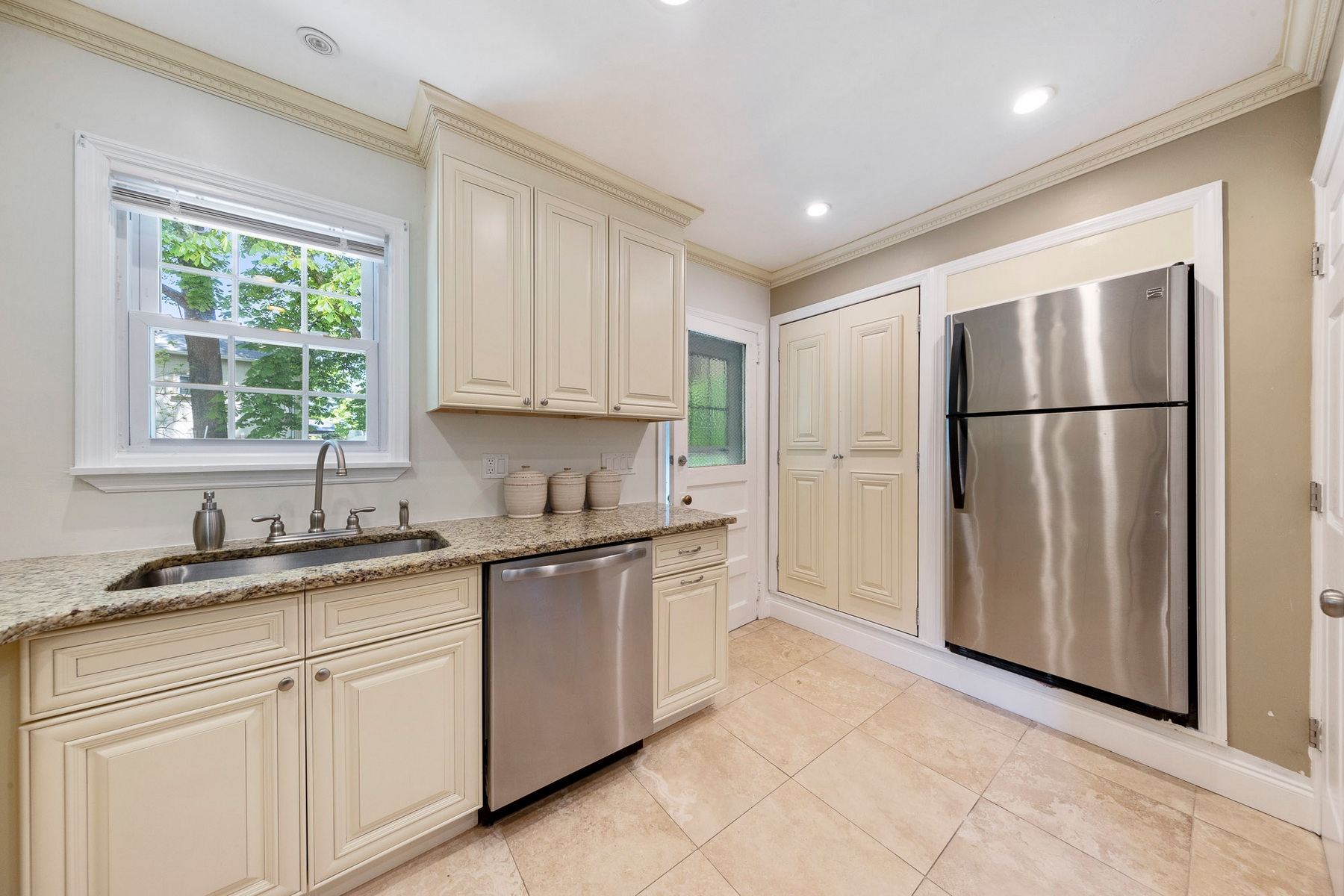375 Livingston Street 