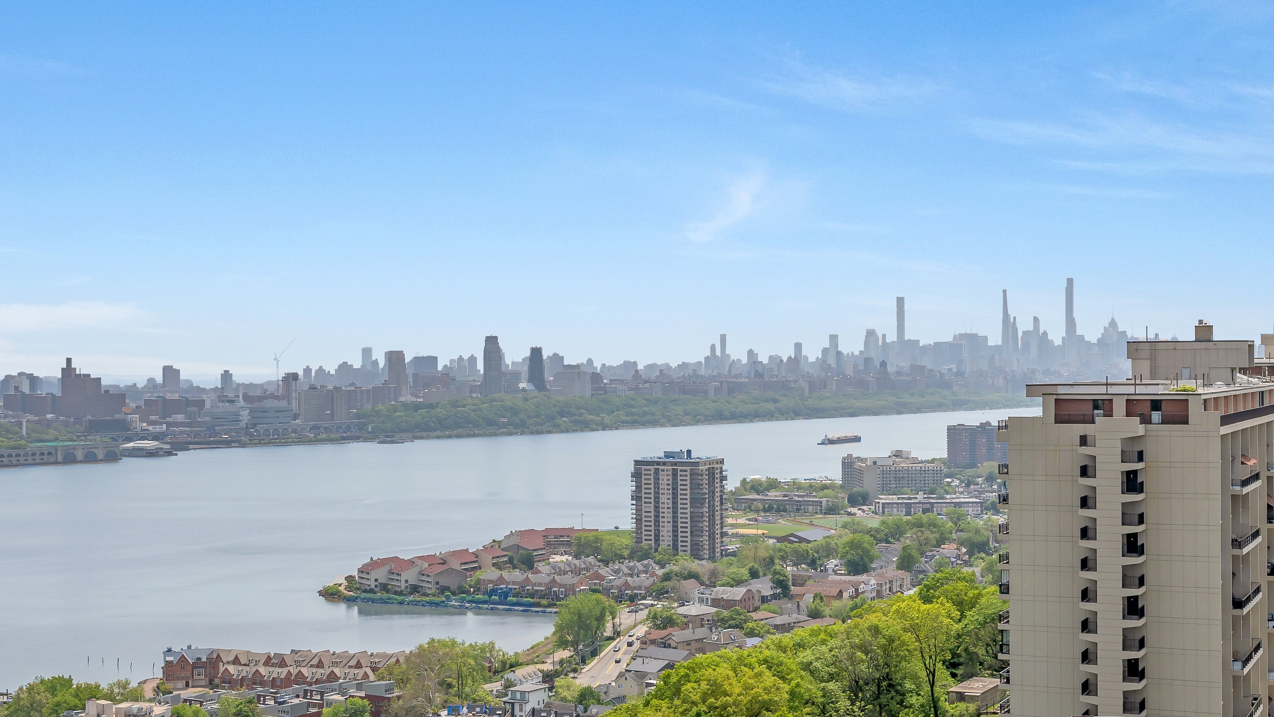 1500 Palisade Avenue Unit# 14E